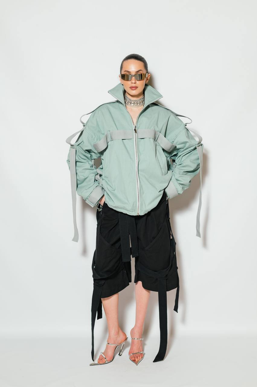 

Black Bermuda shorts with logo The Attico