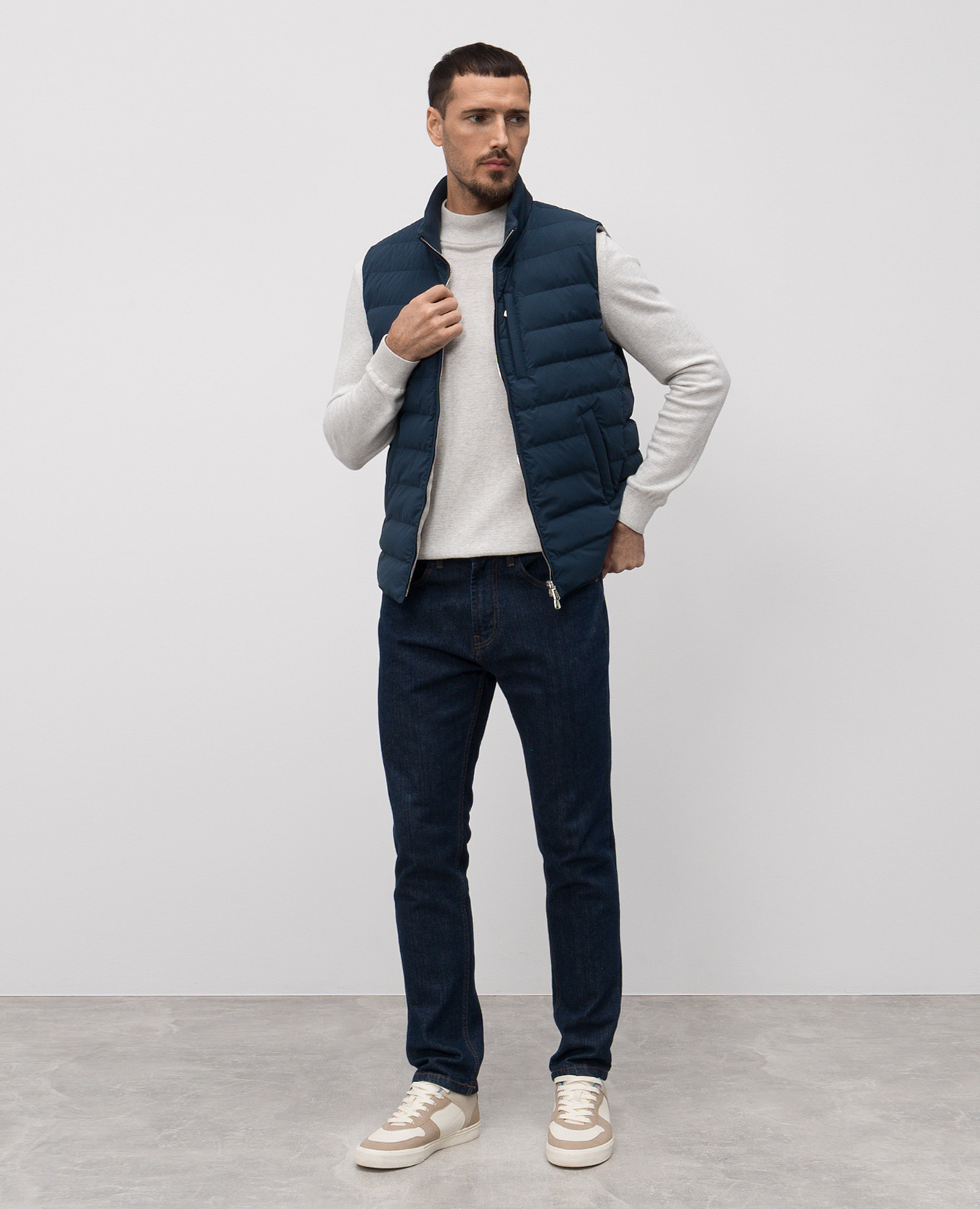 

Blue quilted vest Enrico Mandelli
