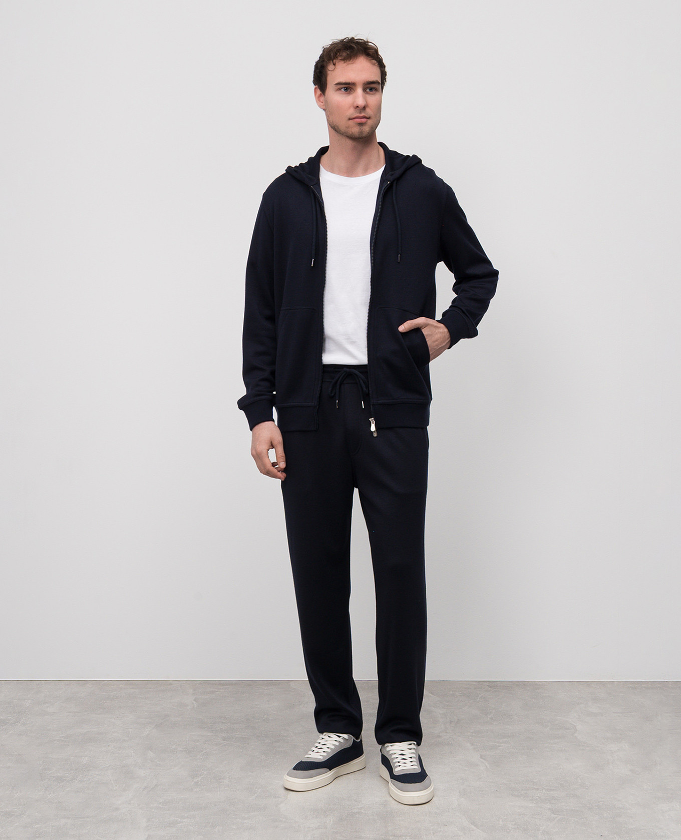 

Blue cashmere and silk sweatpants Brunello Cucinelli