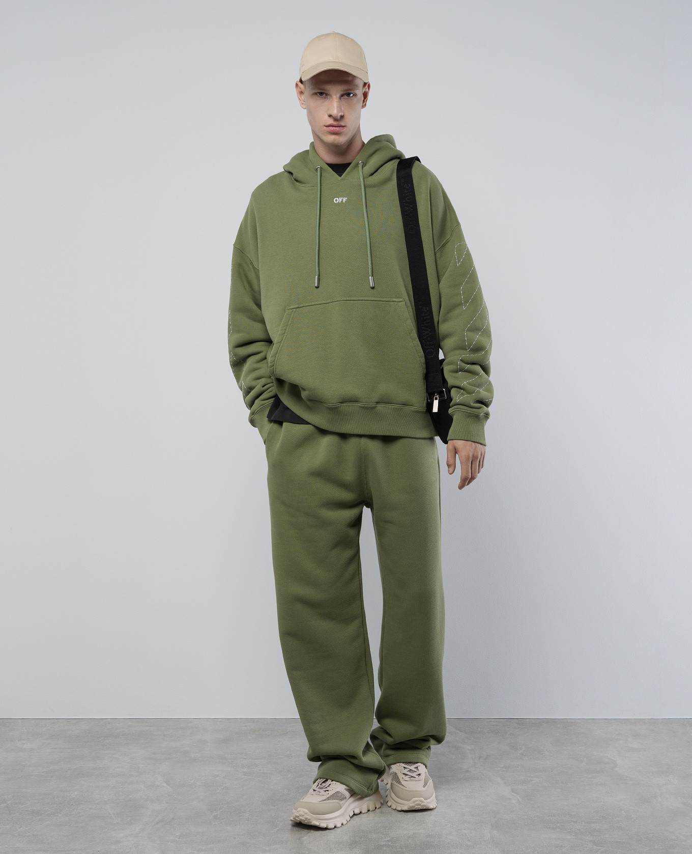 Green sweatpants with logo embroidery Off-White 2