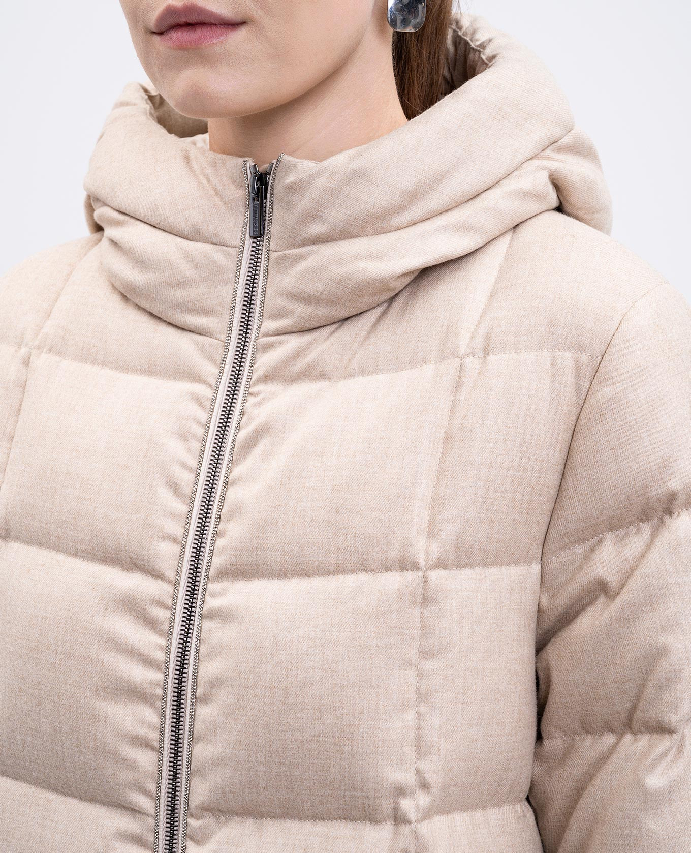Beige quilted down jacket with monil chain Peserico 5