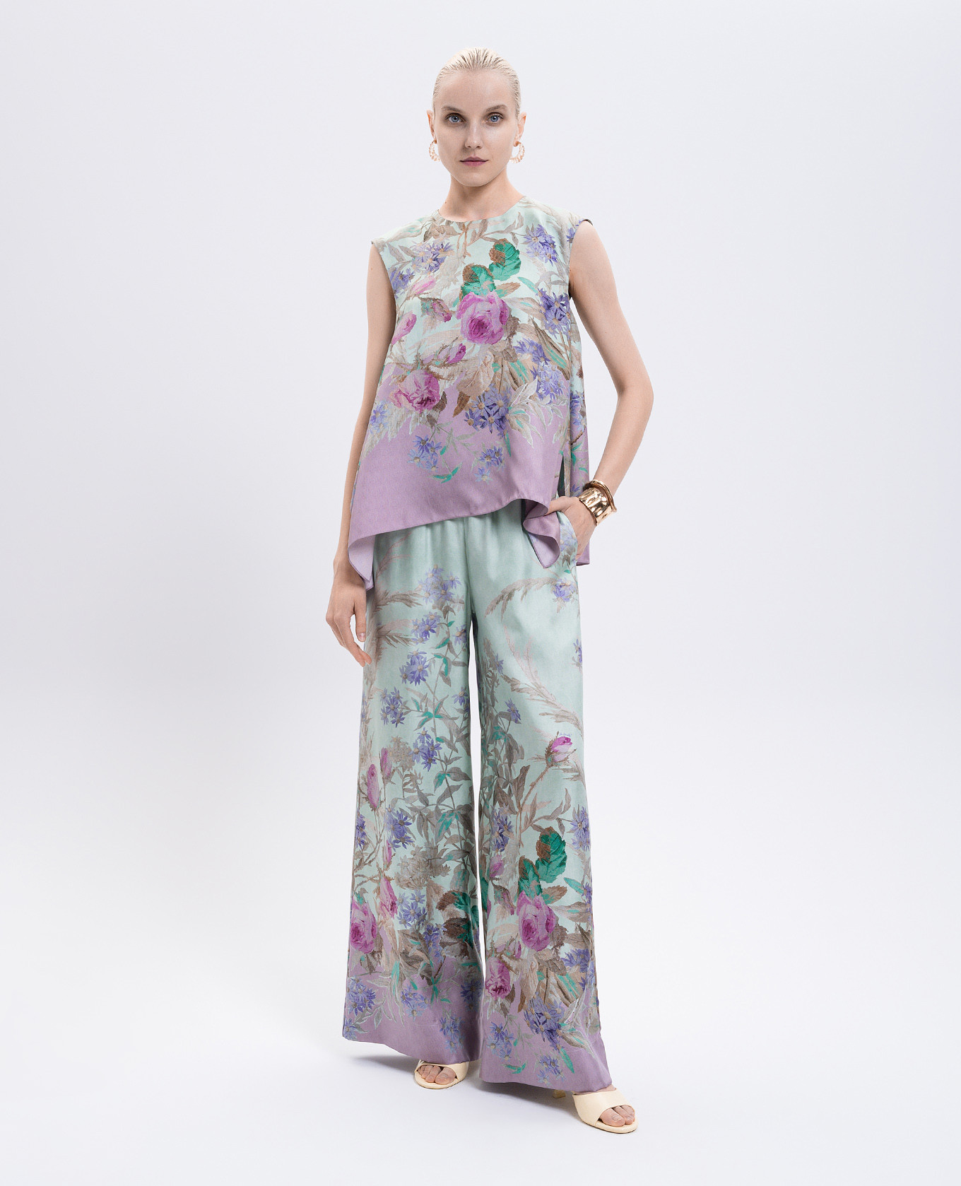 

Green silk palazzos in floral print La DoubleJ