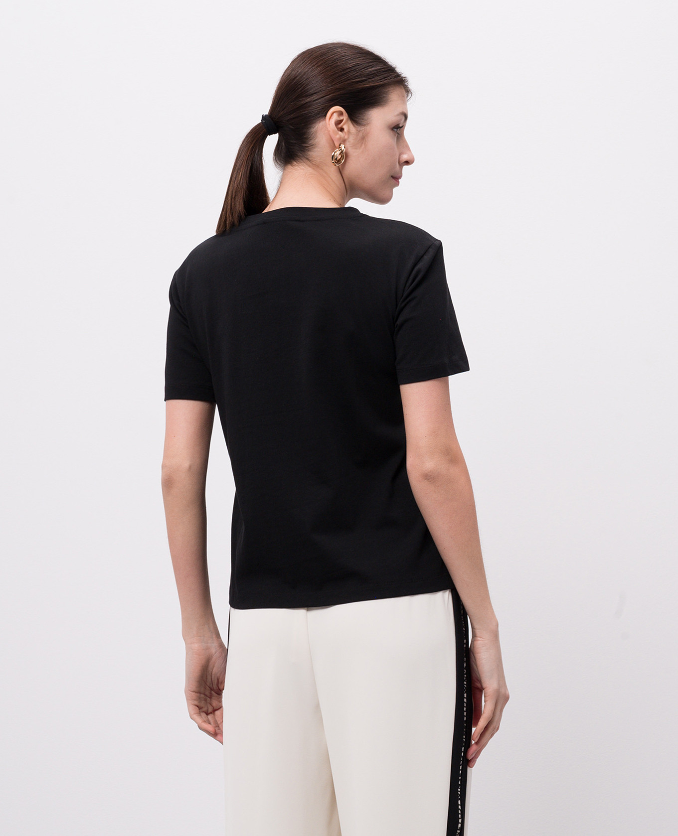 

Black T-shirt with embroidered logo Twinset