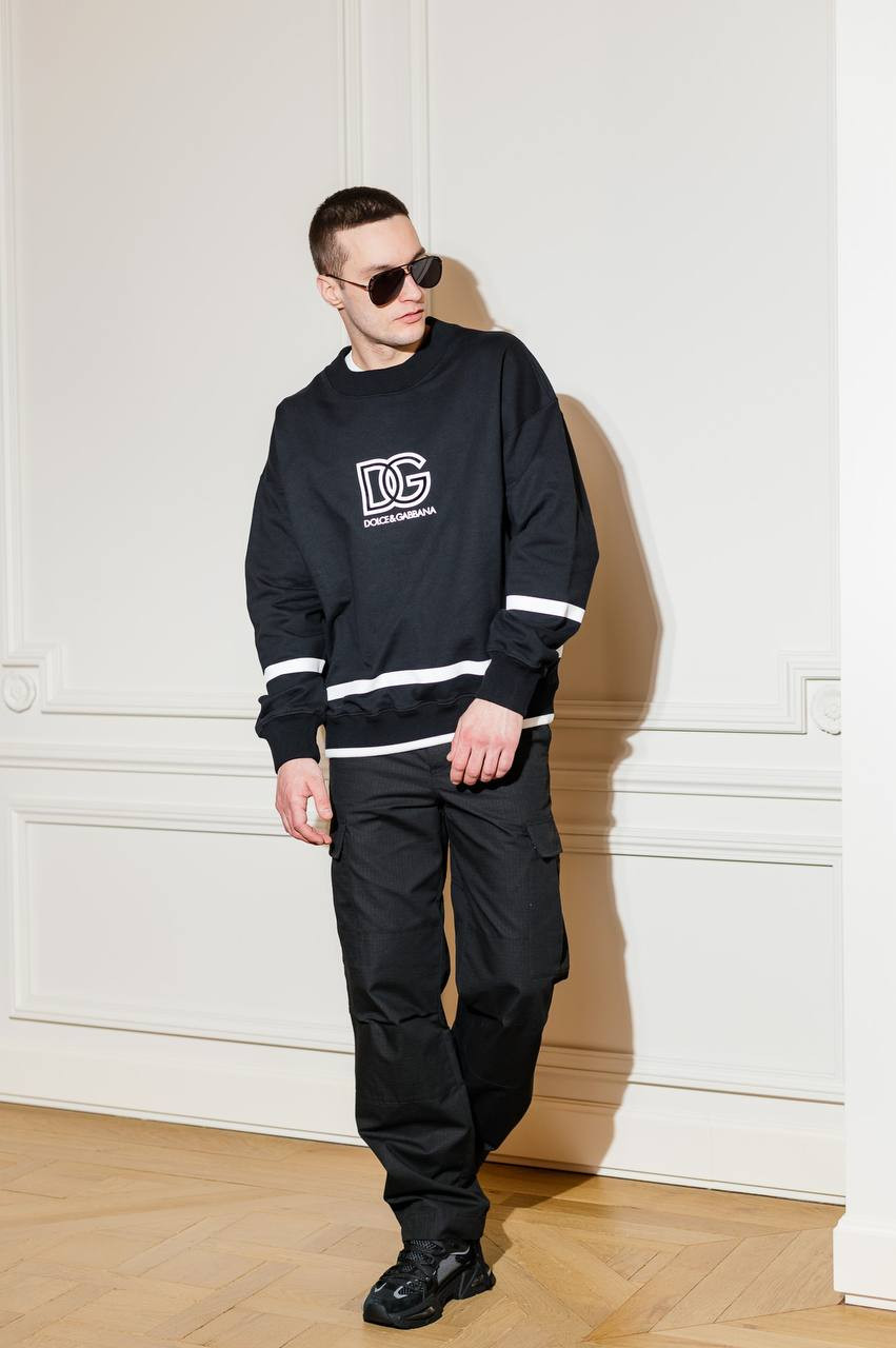 

Black sweatshirt with contrasting logo print Dolce&Gabbana