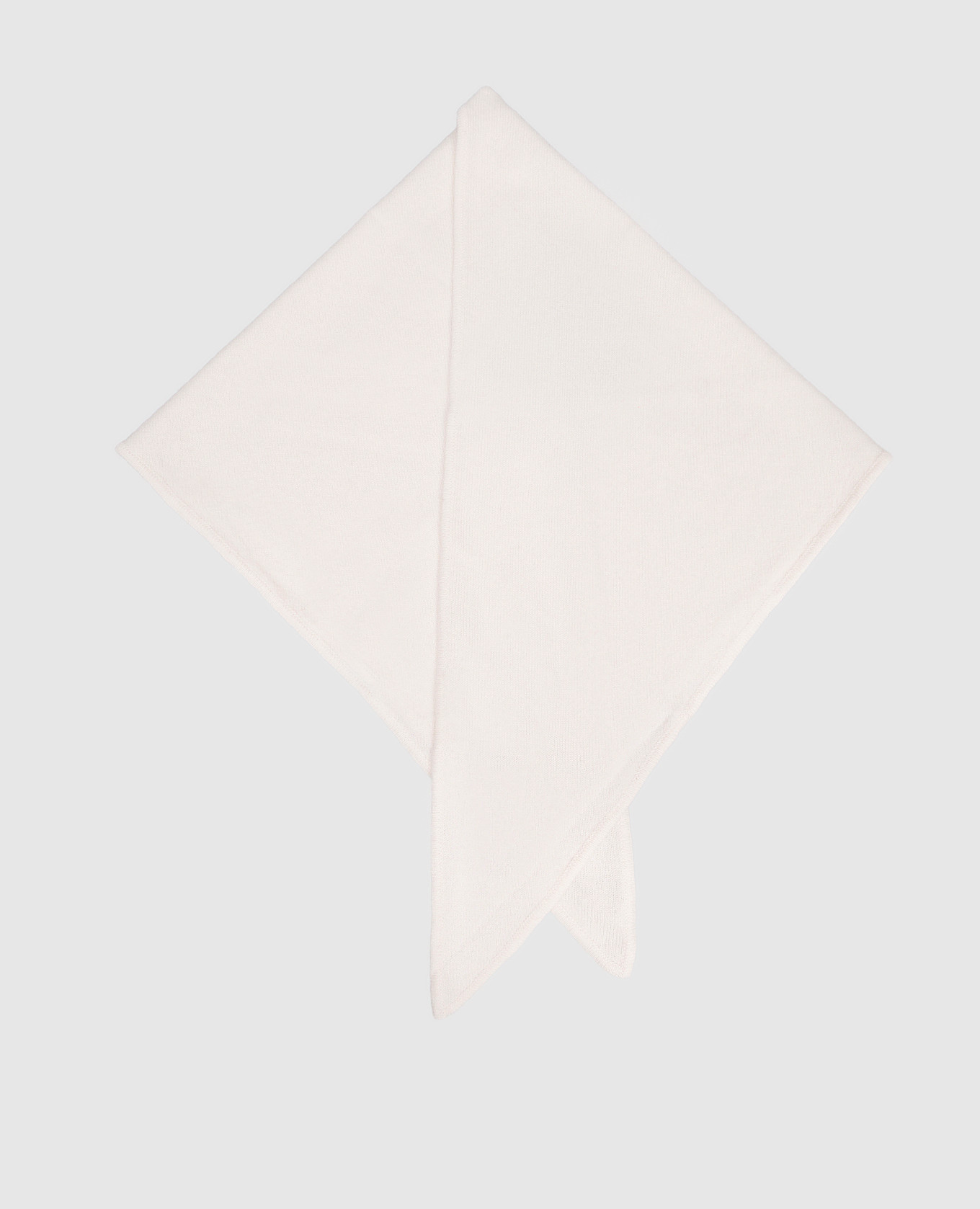 White cashmere bactus Allude