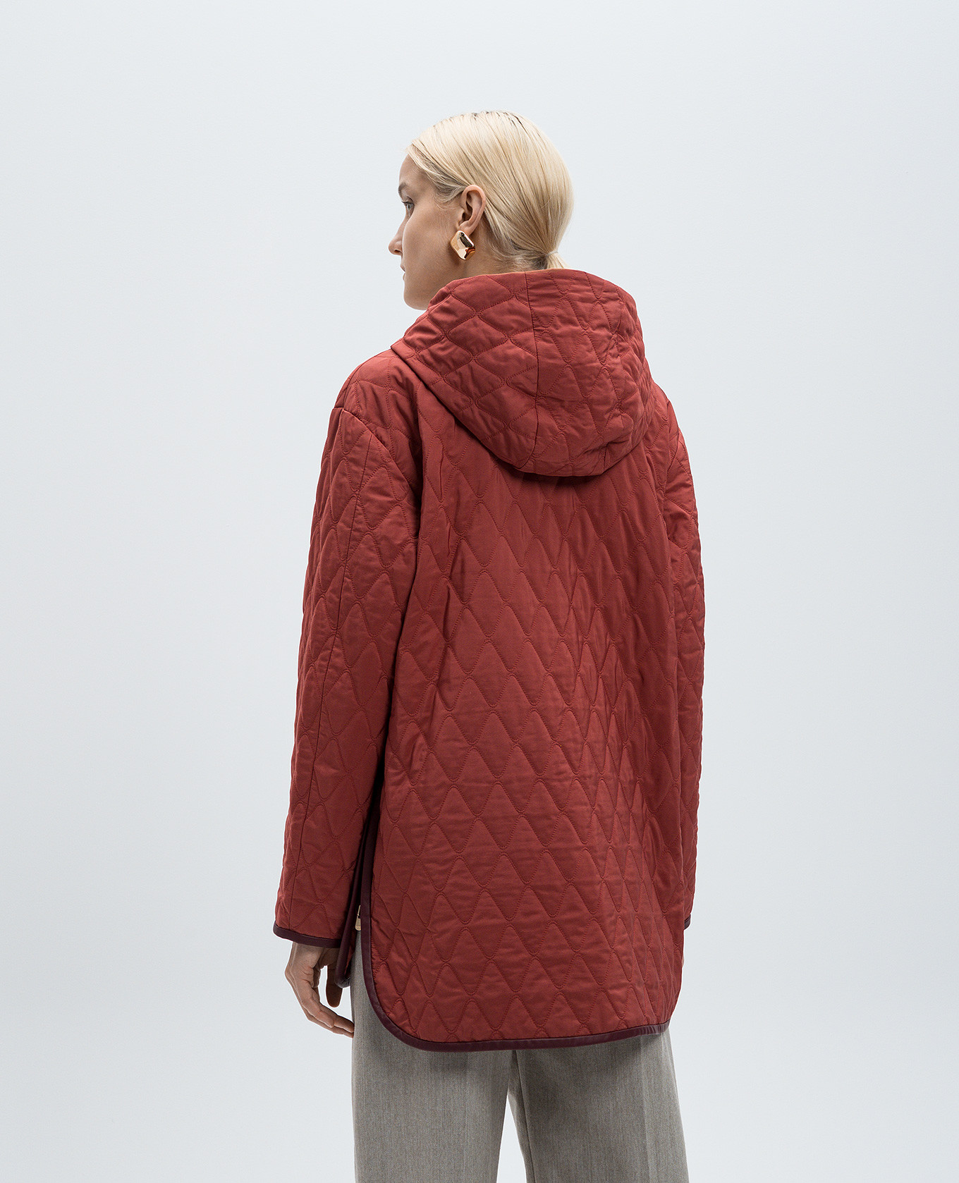 Burgundy quilted jacket with leather inserts and metal logo Agnona 4