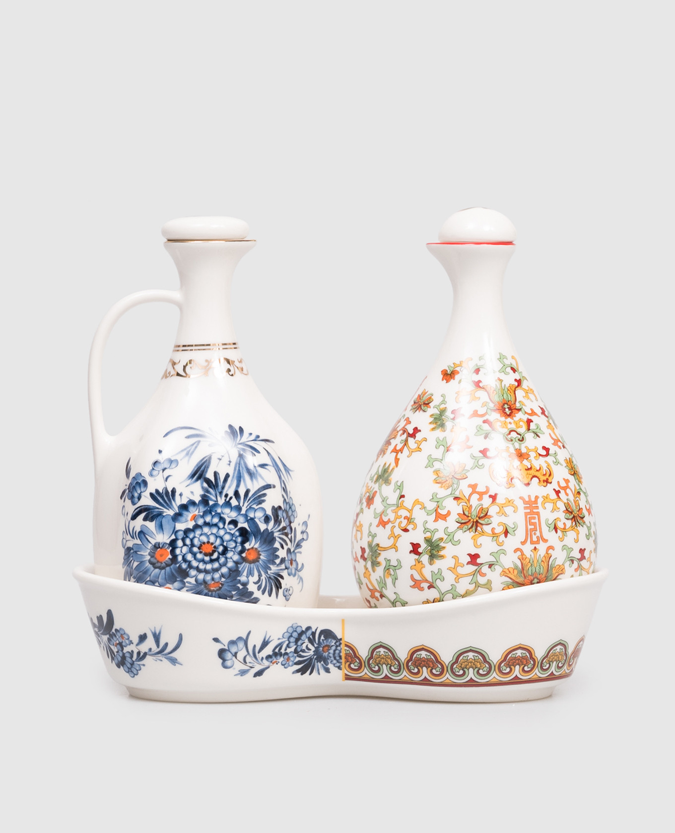 

Thelme White Porcelain Oil and Vinegar Set in Print SELETTI