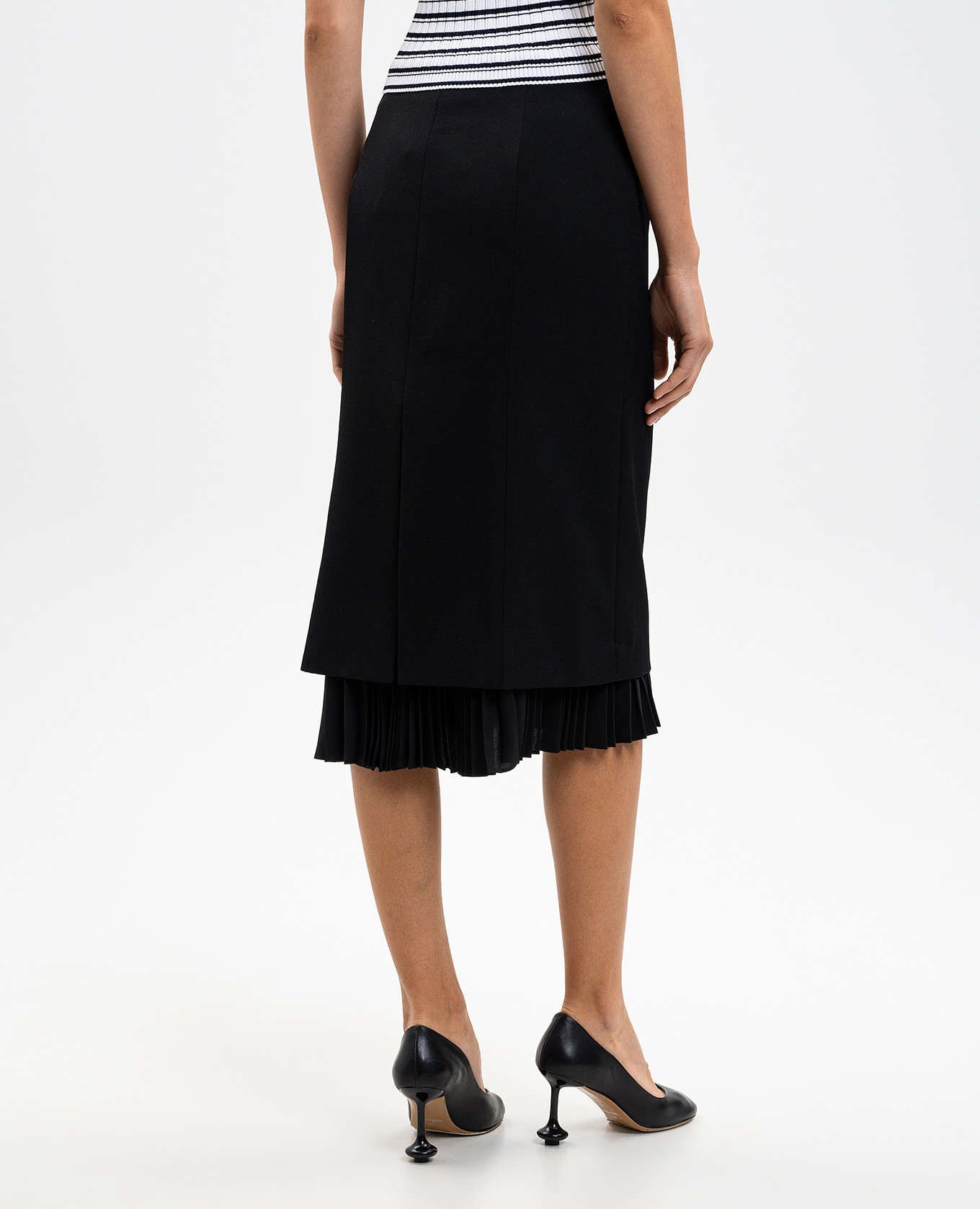 

Black wool skirt Juun.j