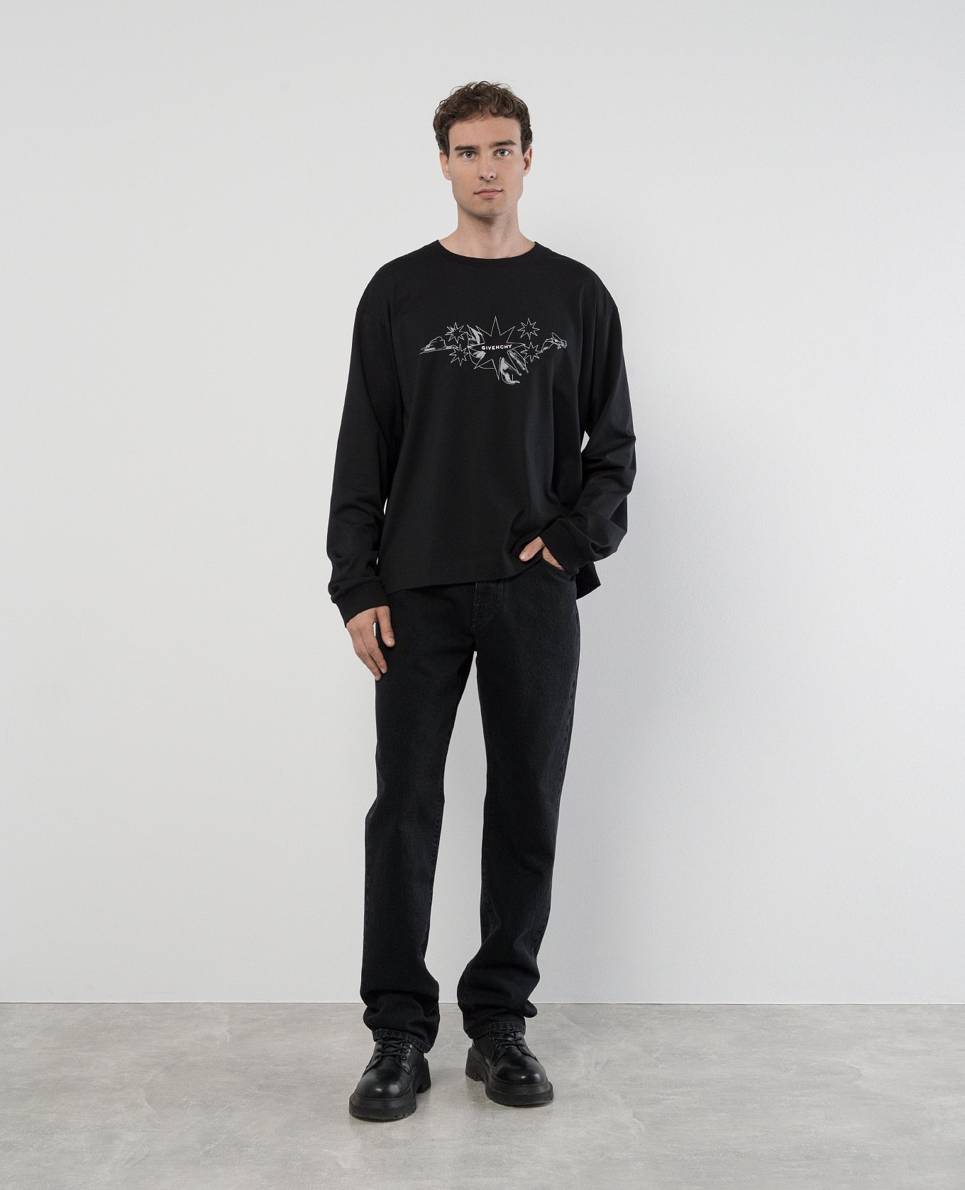 Black jeans with logo patch Givenchy 2