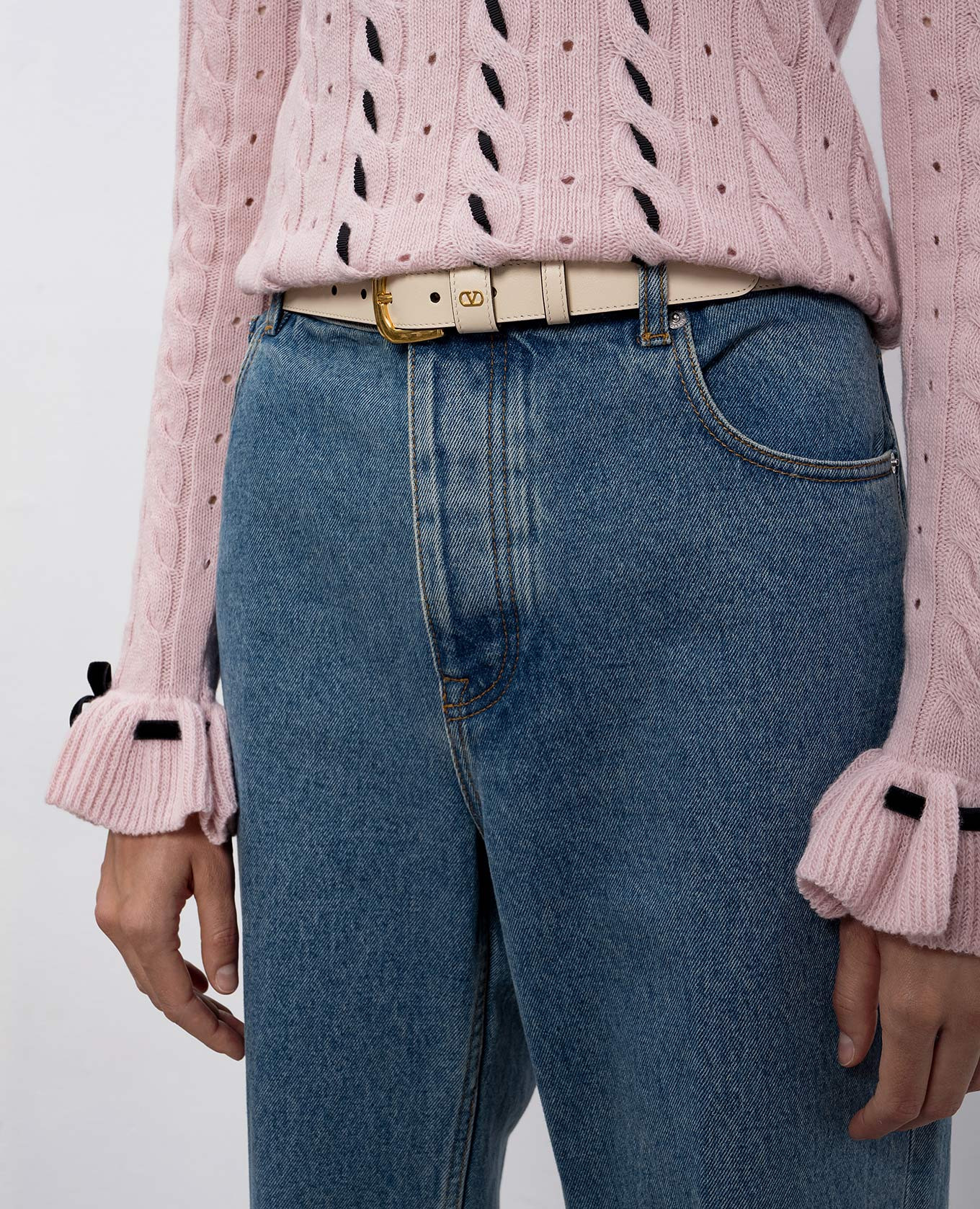 

Beige leather belt with logo Valentino