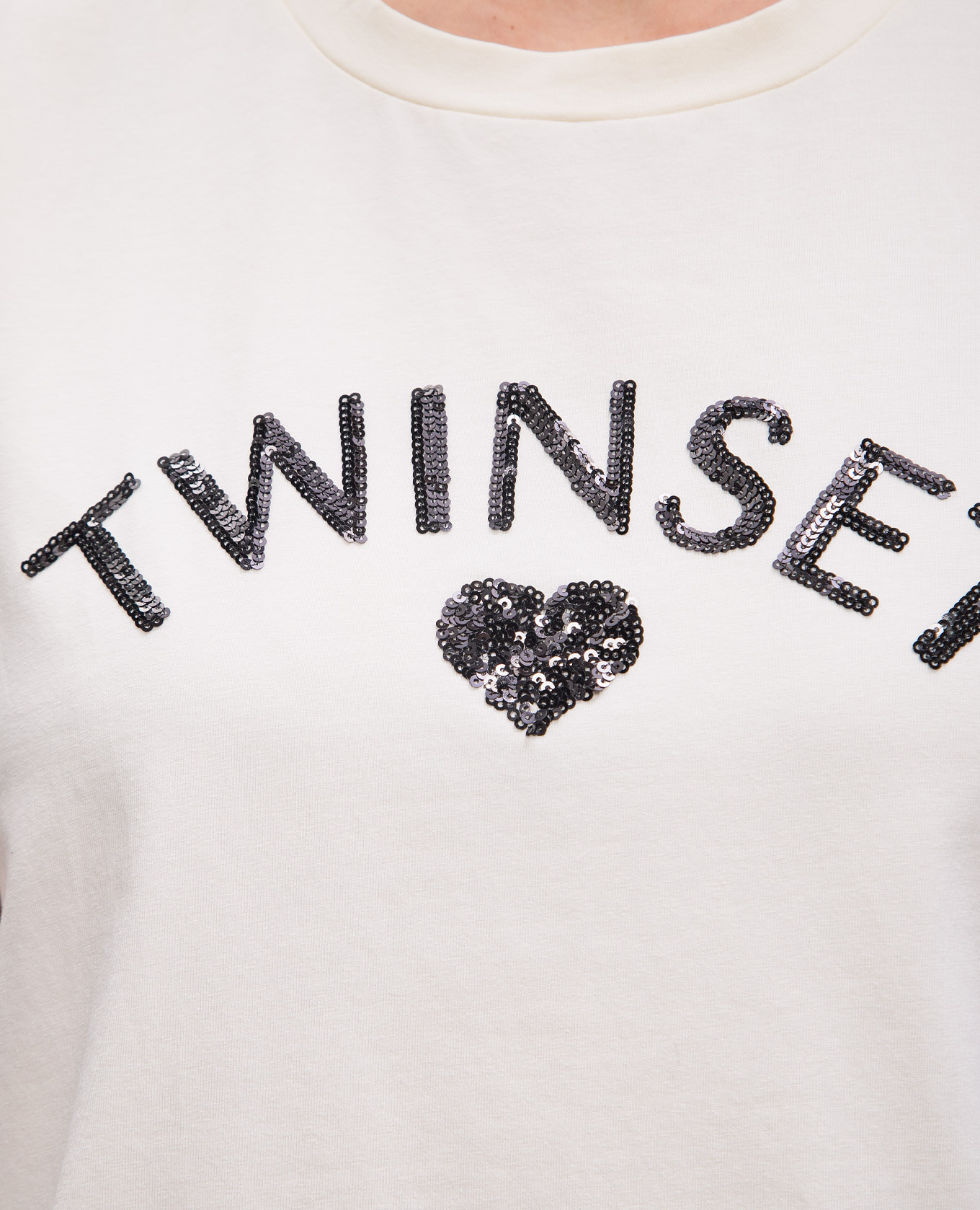 

Beige T-shirt with sequined logo embroidery Twinset