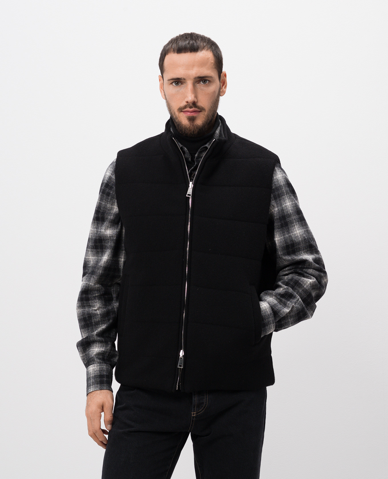 

Black double-sided vest made of cashmere Cashmere&Whiskey