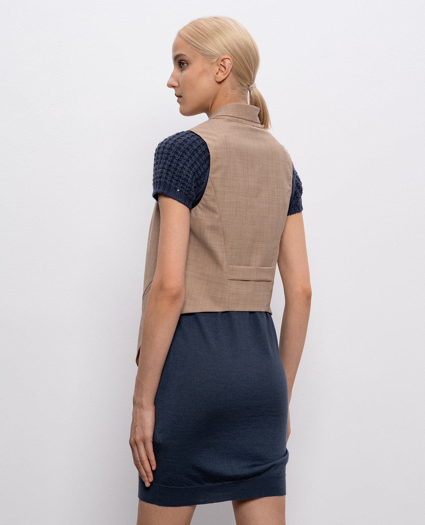 Beige vest with wool and silk Brunello Cucinelli 4