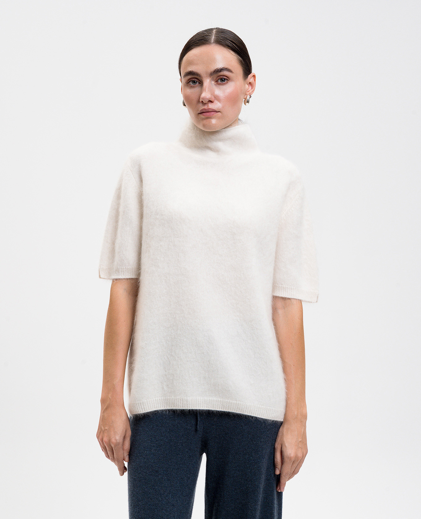 

Madelene white short-sleeved sweater LISA YANG