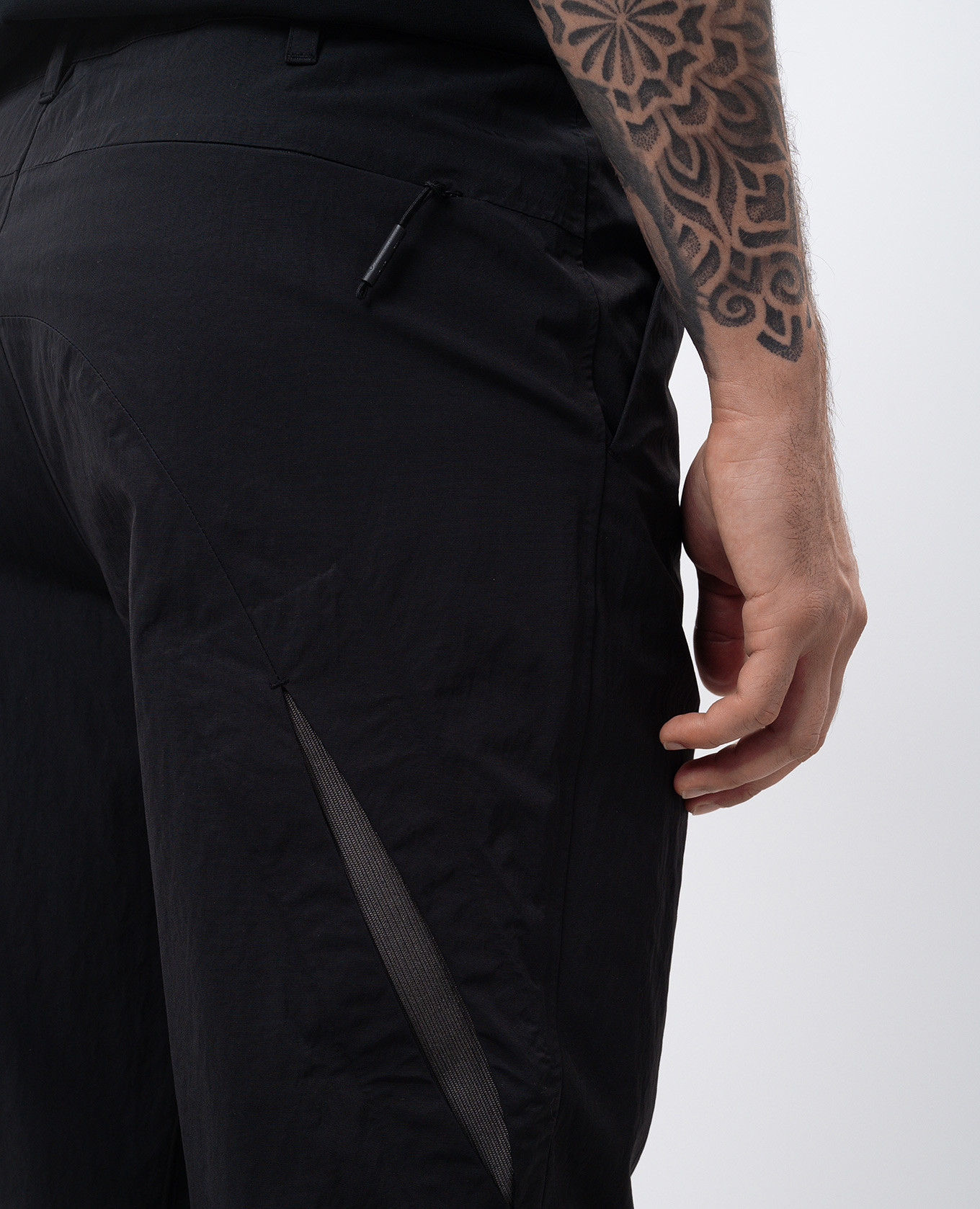 Black pants RESILIENCE with elastic inserts Heliot Emil 5