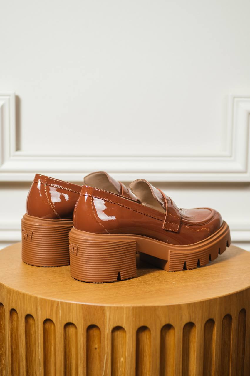 

Soho brown patent leather loafers Stuart Weitzman