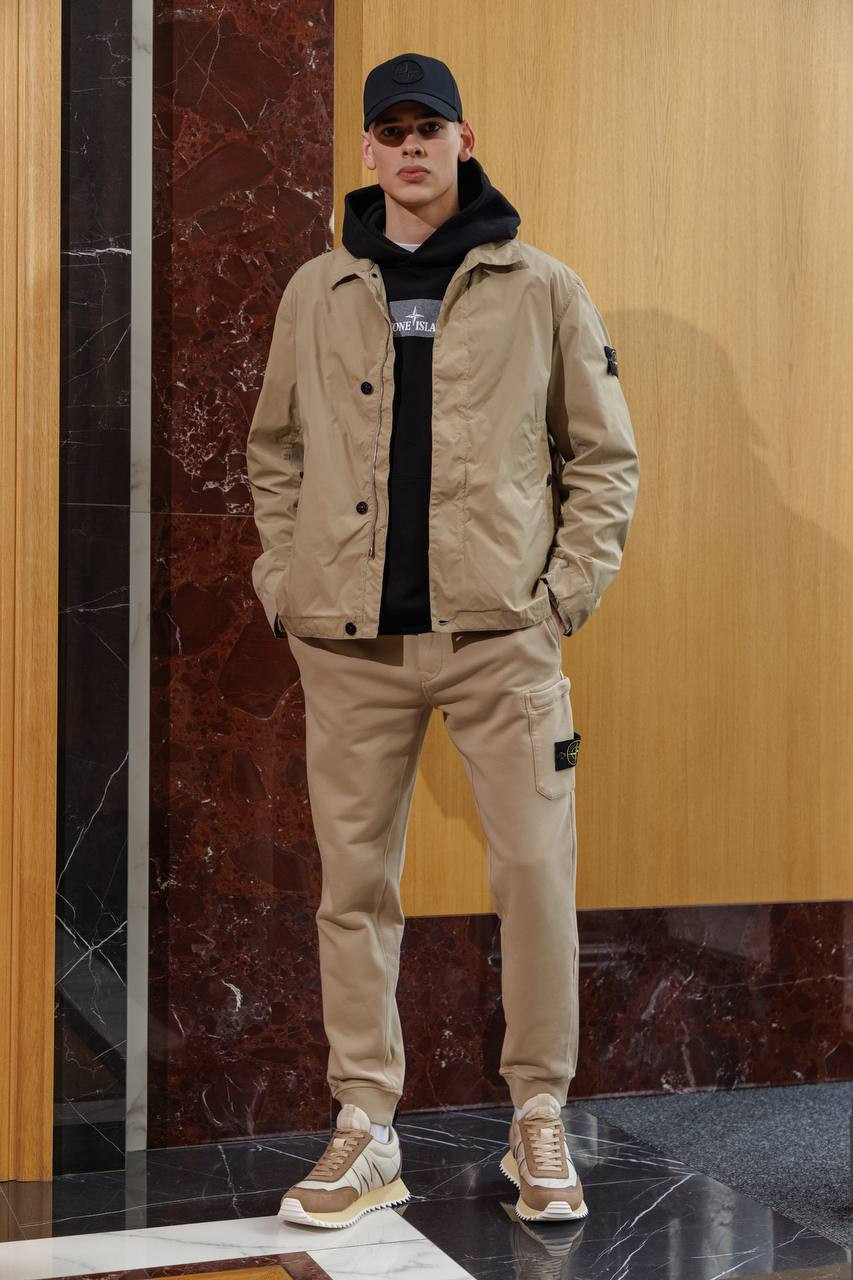 

Beige joggers with logo Stone Island