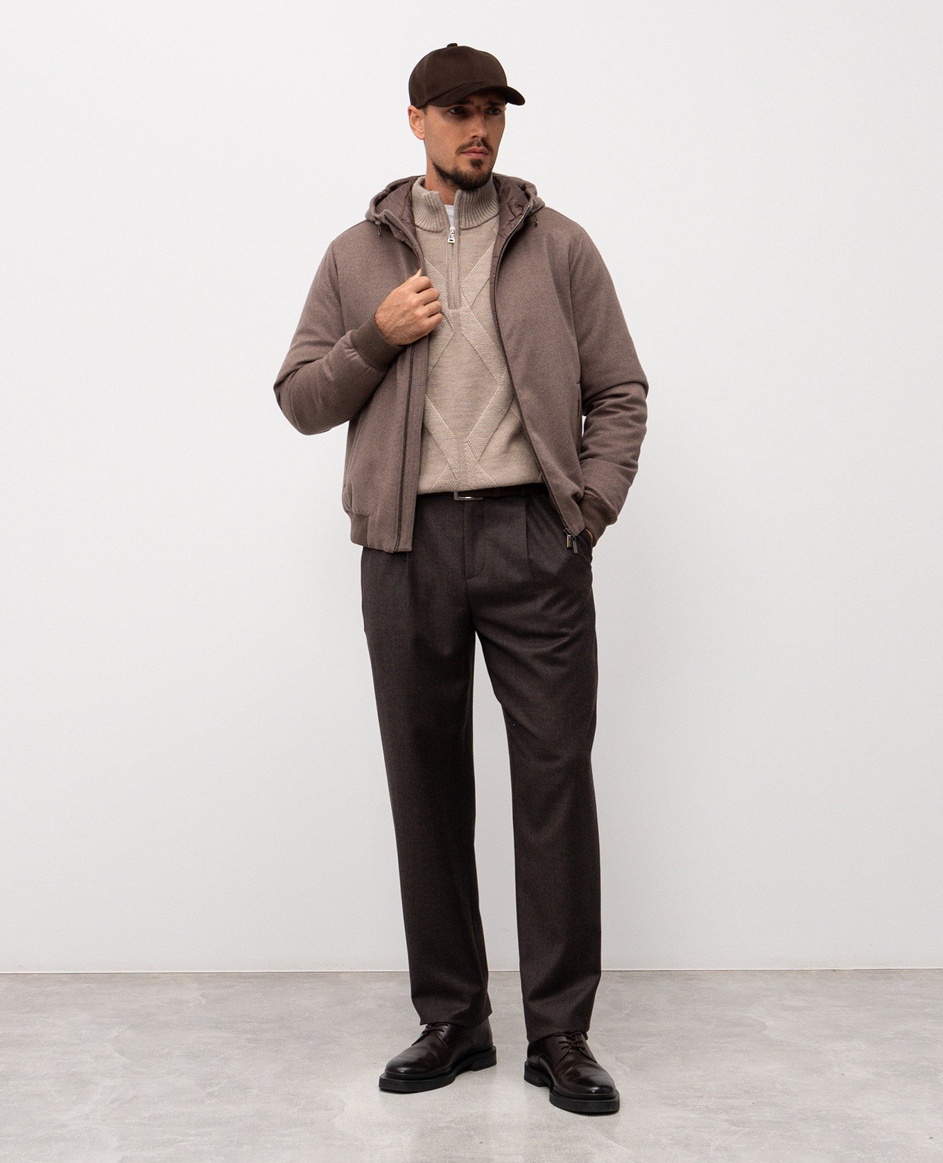 

Beige merino wool sweater with geometric pattern Cashmere&Whiskey