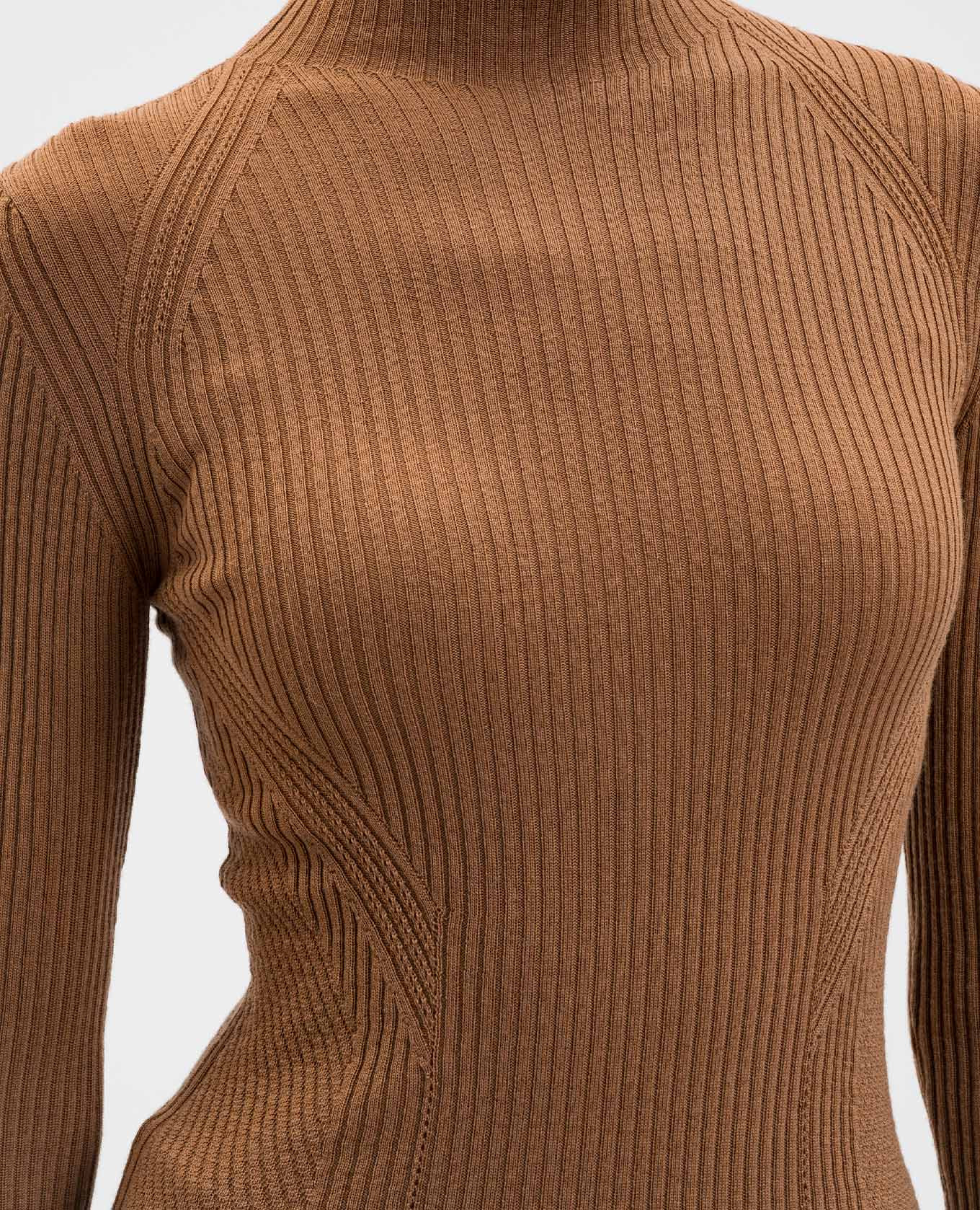 

Brown ribbed wool golf shirt with logo Twinset