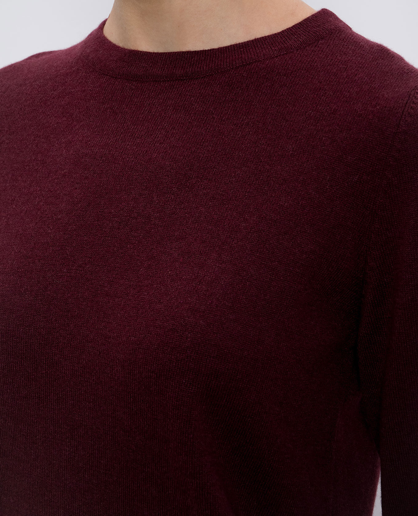 

Burgundy cashmere jumper with monil chain Brunello Cucinelli