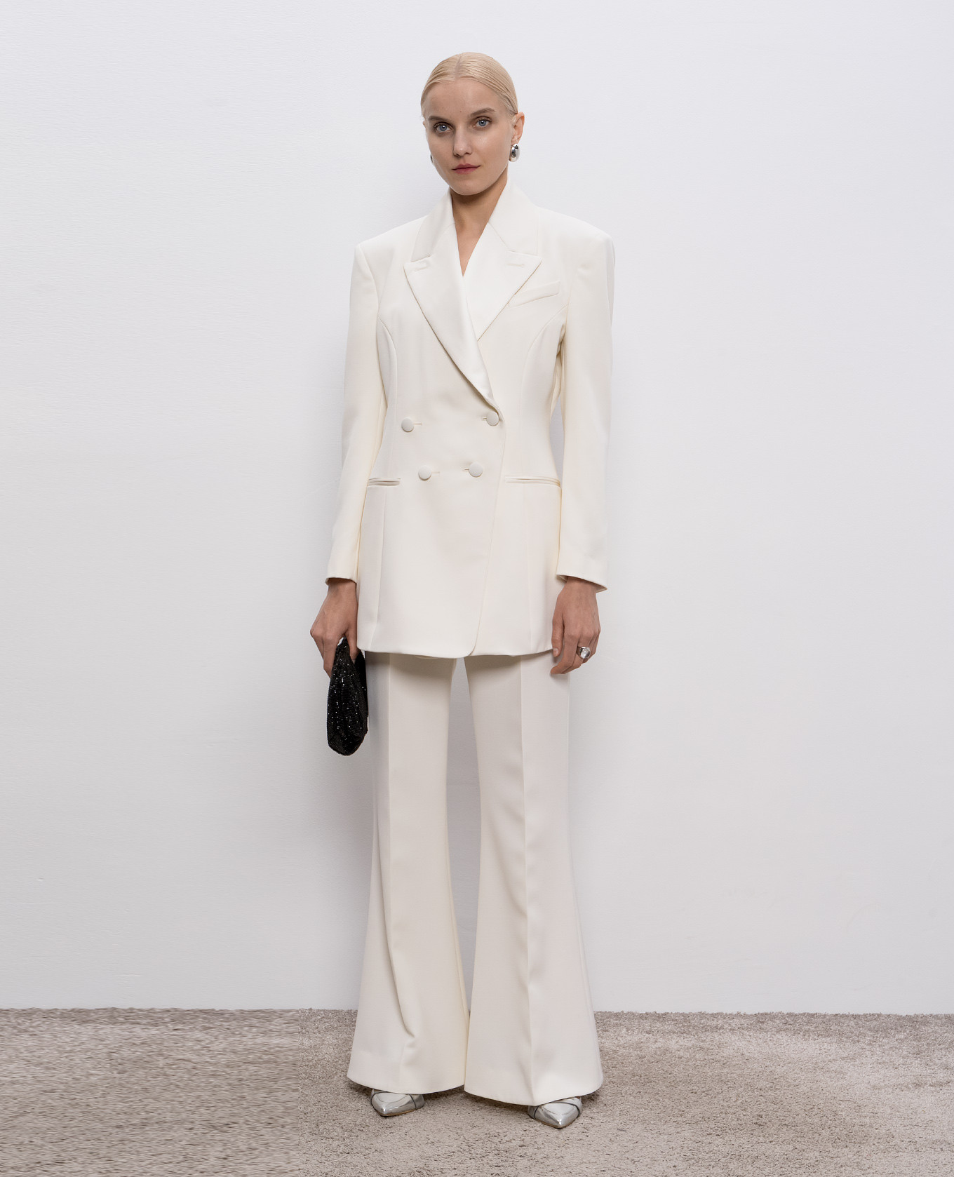 

Beige wool flared pants Givenchy