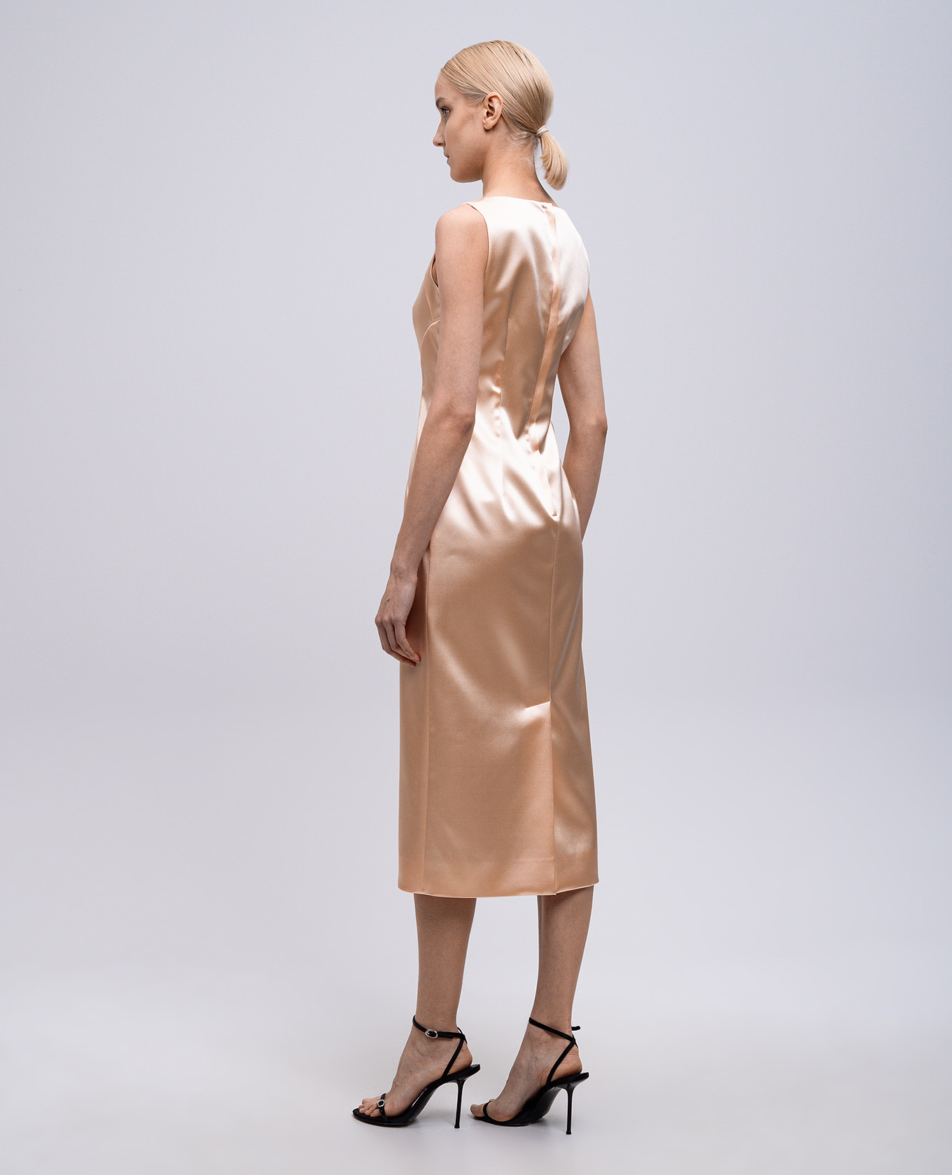

Beige sheath dress Dolce&Gabbana