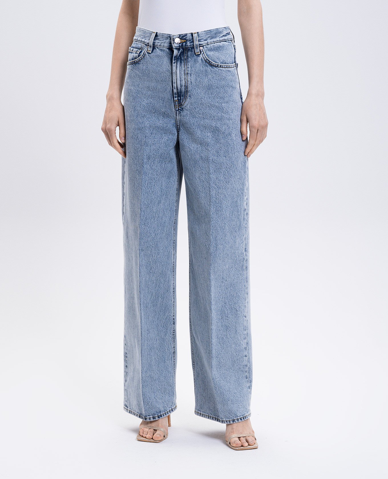 

Blue jeans with logo patch Toteme, Light blue