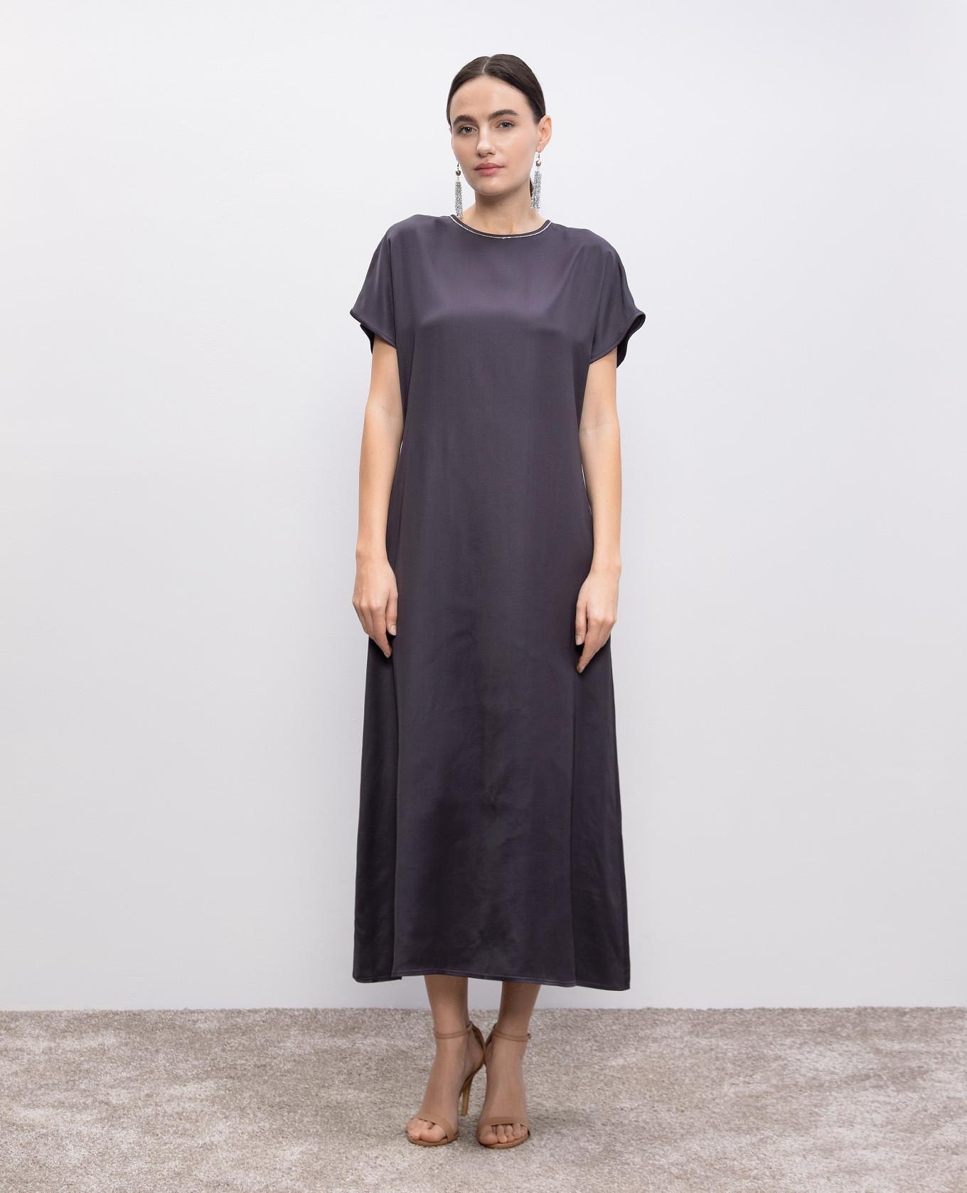 

Gray dress with monil chain Peserico, Grey