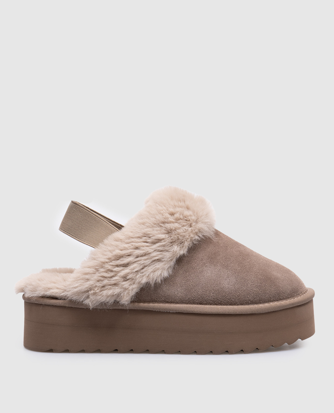 

Beige suede mules Colors of california