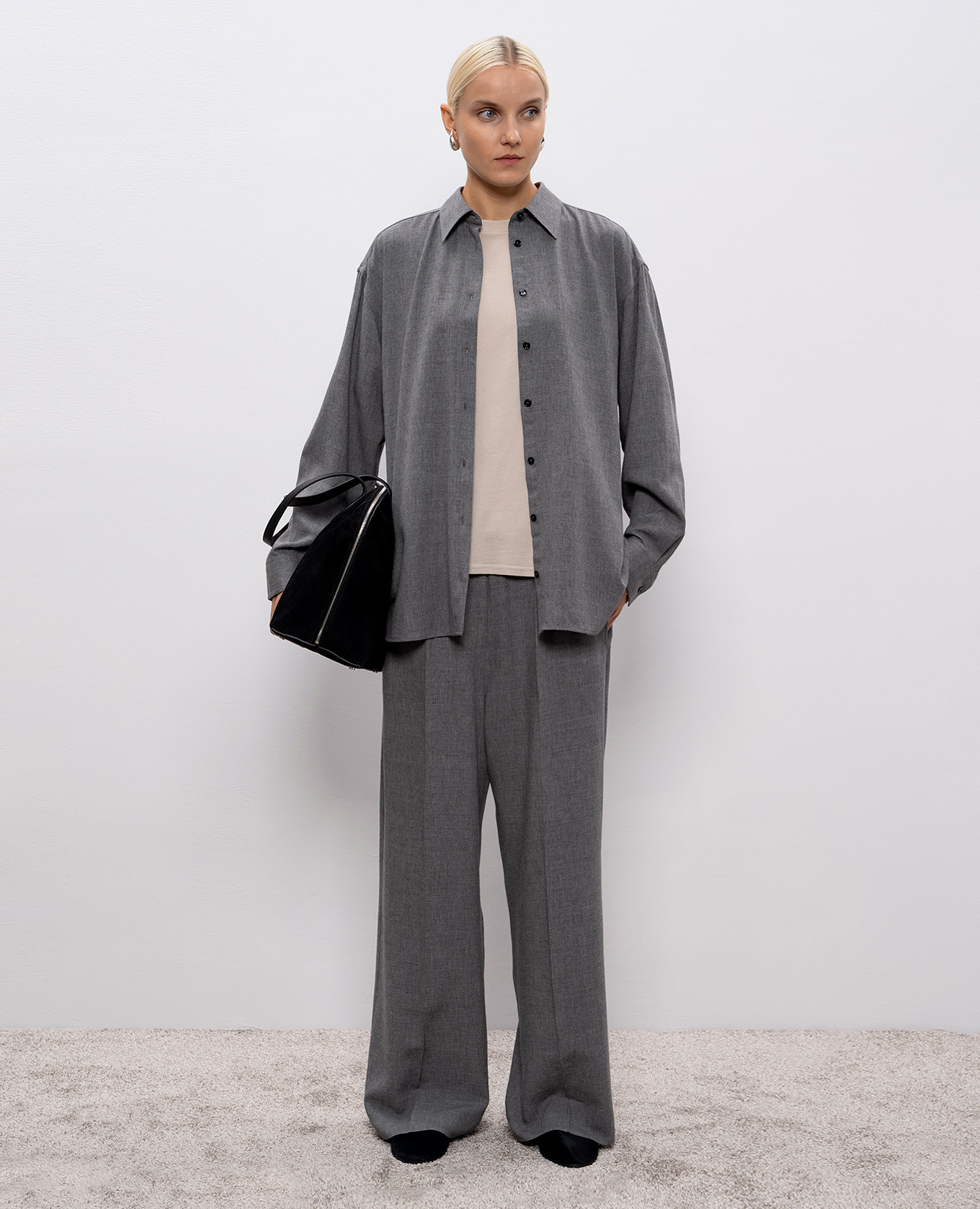 Gray pants with a bow Toteme 2