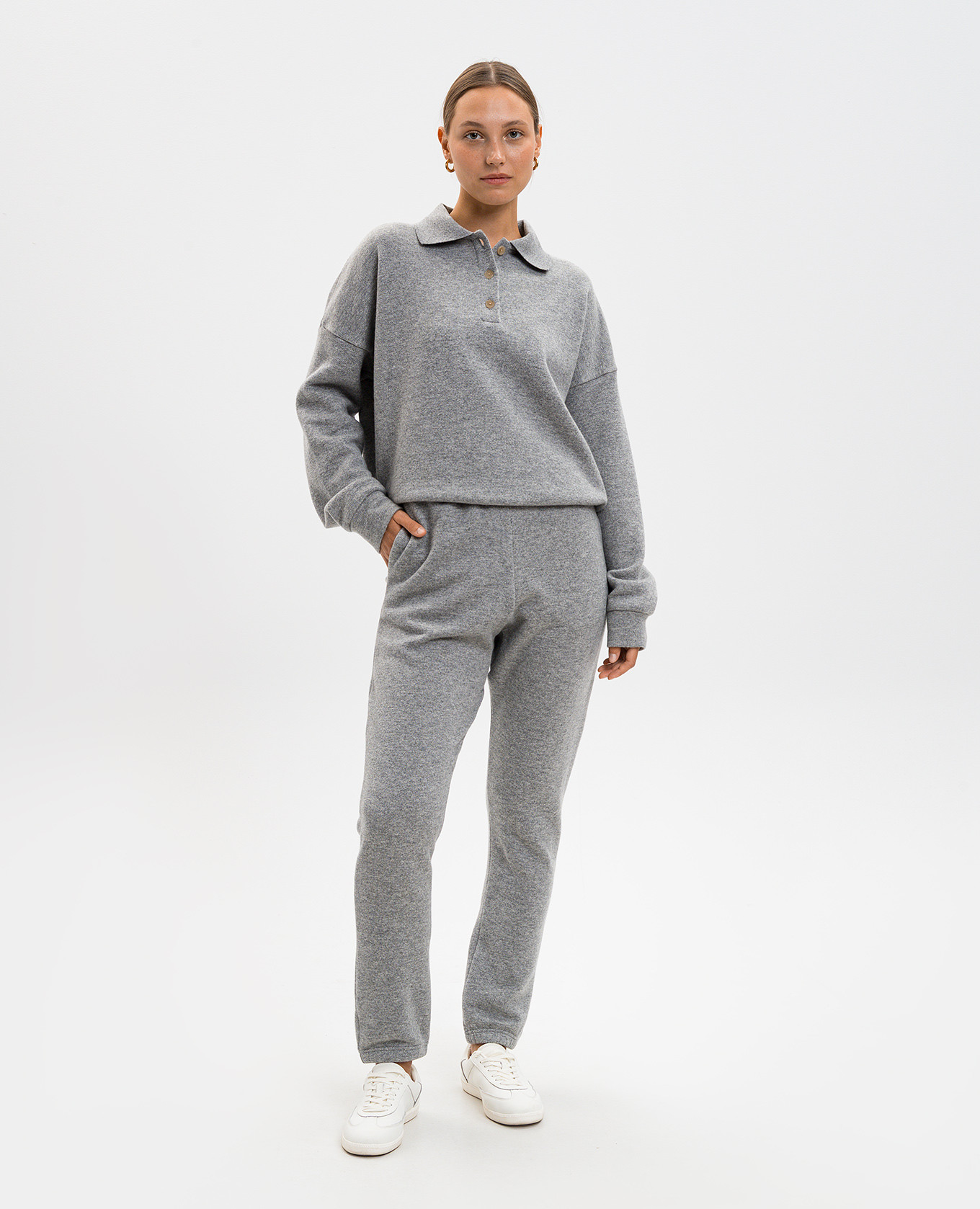 Teo grey cashmere insulated sweatpants The Row 2