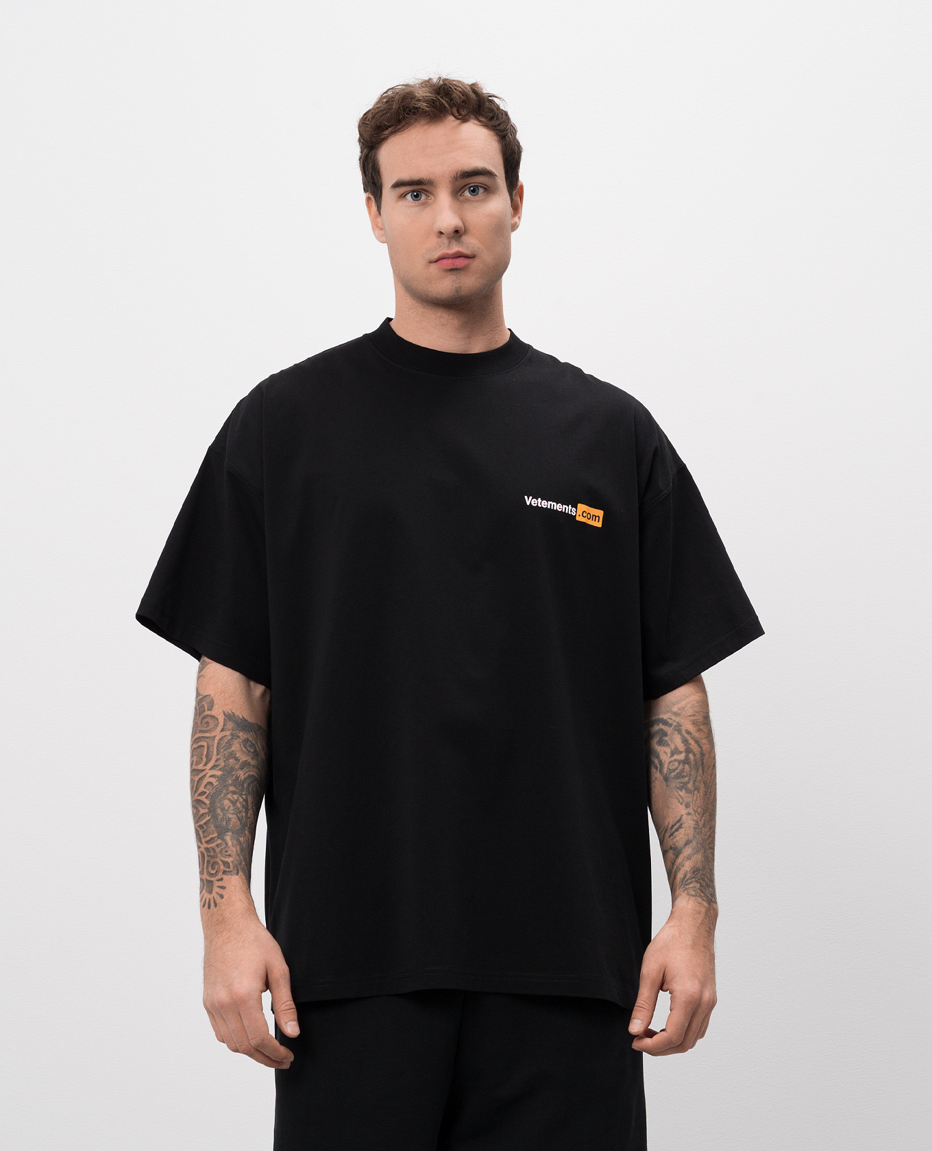 

Black t-shirt with logo print Vetements