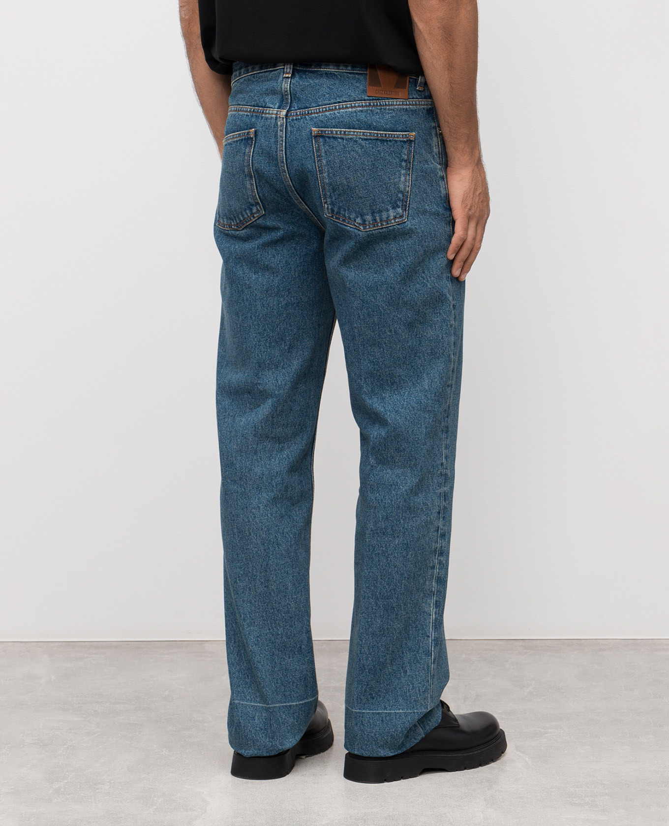 Blue jeans with logo patch Valentino 4