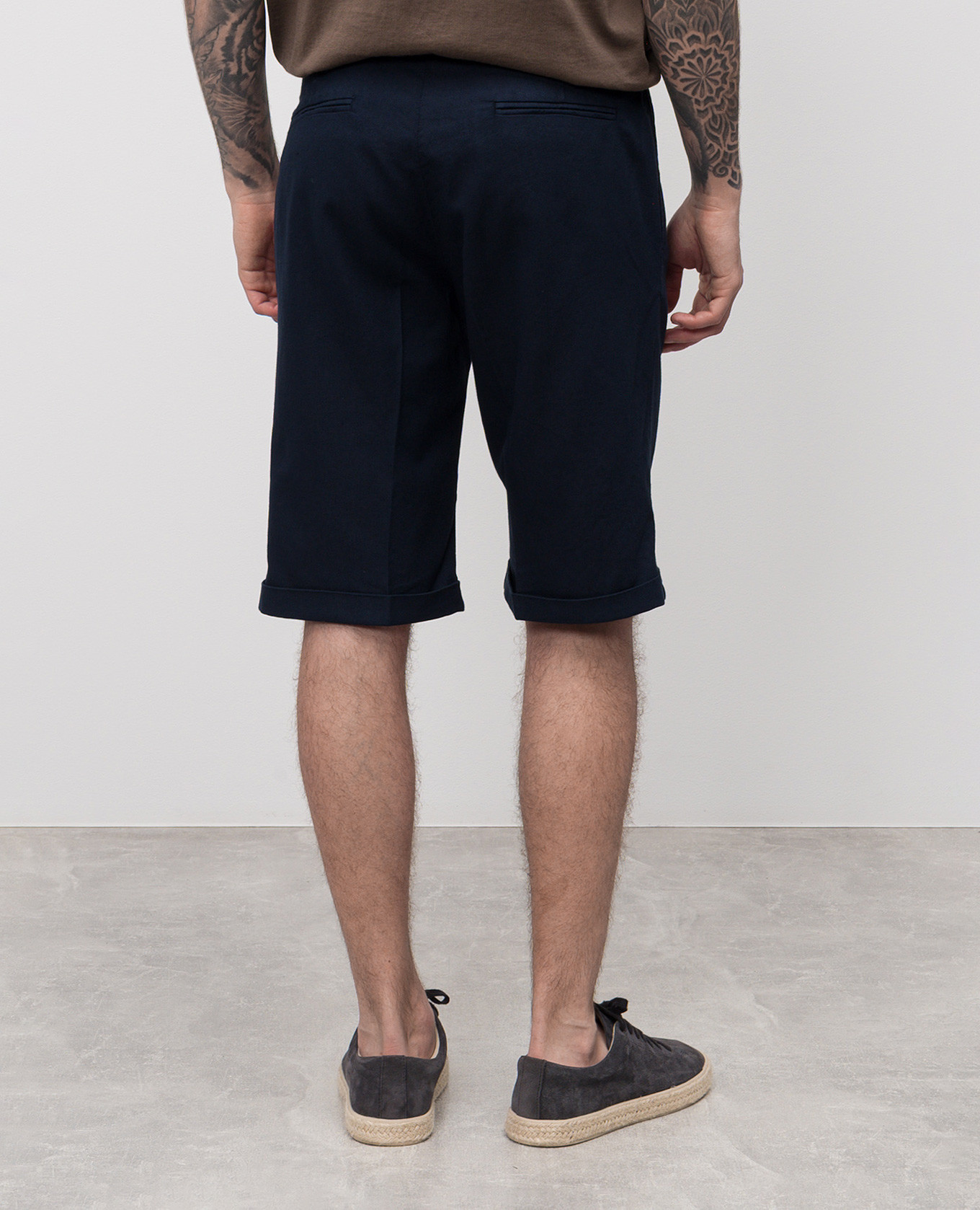 

Blue linen shorts CAPOBIANCO
