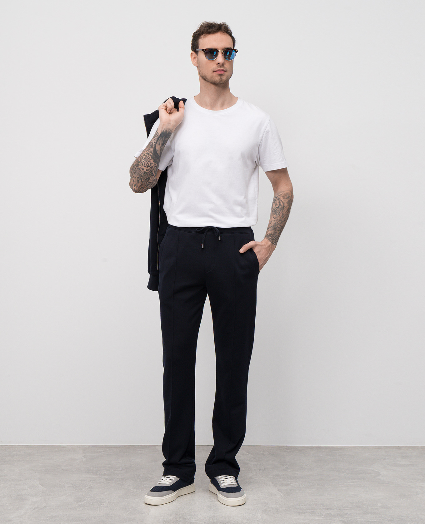 

Blue silk sweatpants with logo emblem ISAIA