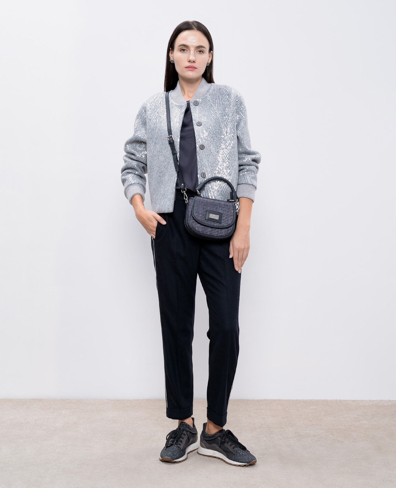 

Blue silk top with monil chain Peserico
