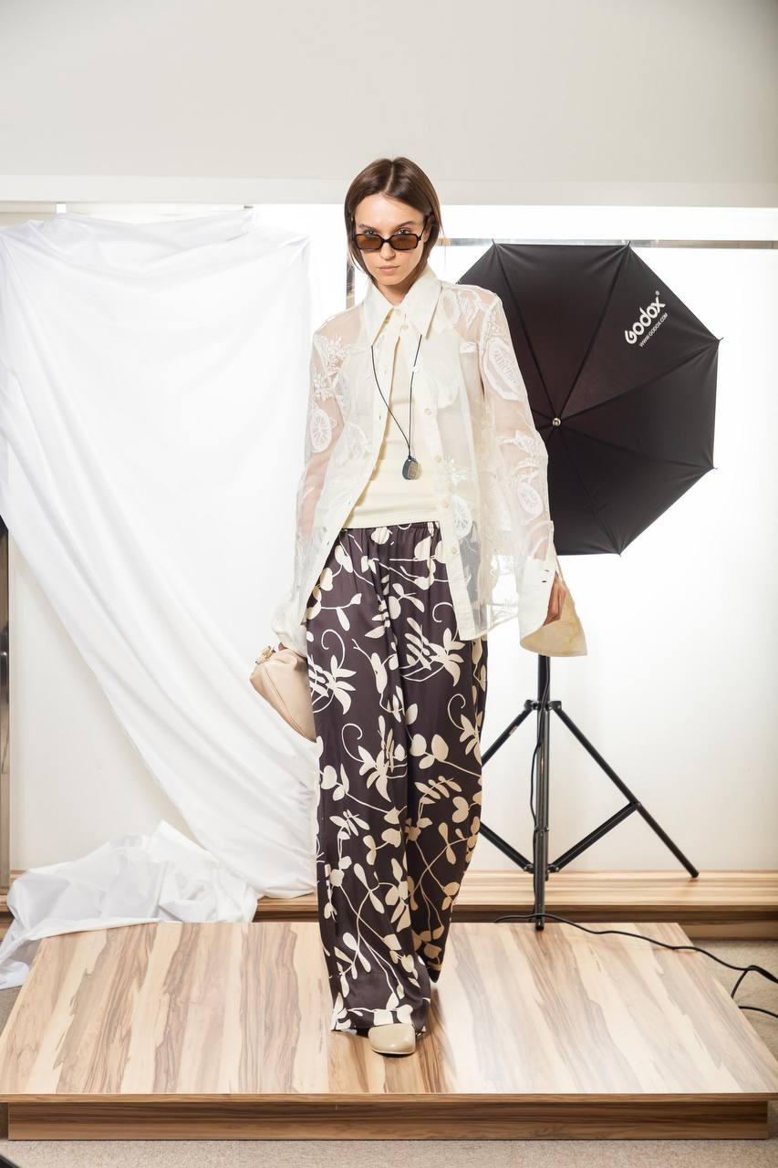 

ASTI beige blouse with lace Max Mara Sportmax