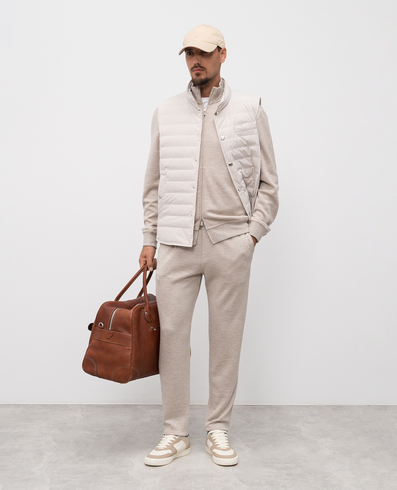 

Beige quilted down vest Brunello Cucinelli
