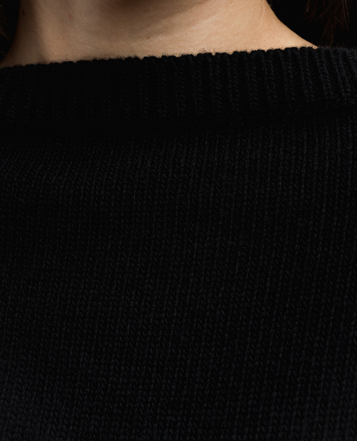 Black wool sweater with logo embroidery Valentino 5