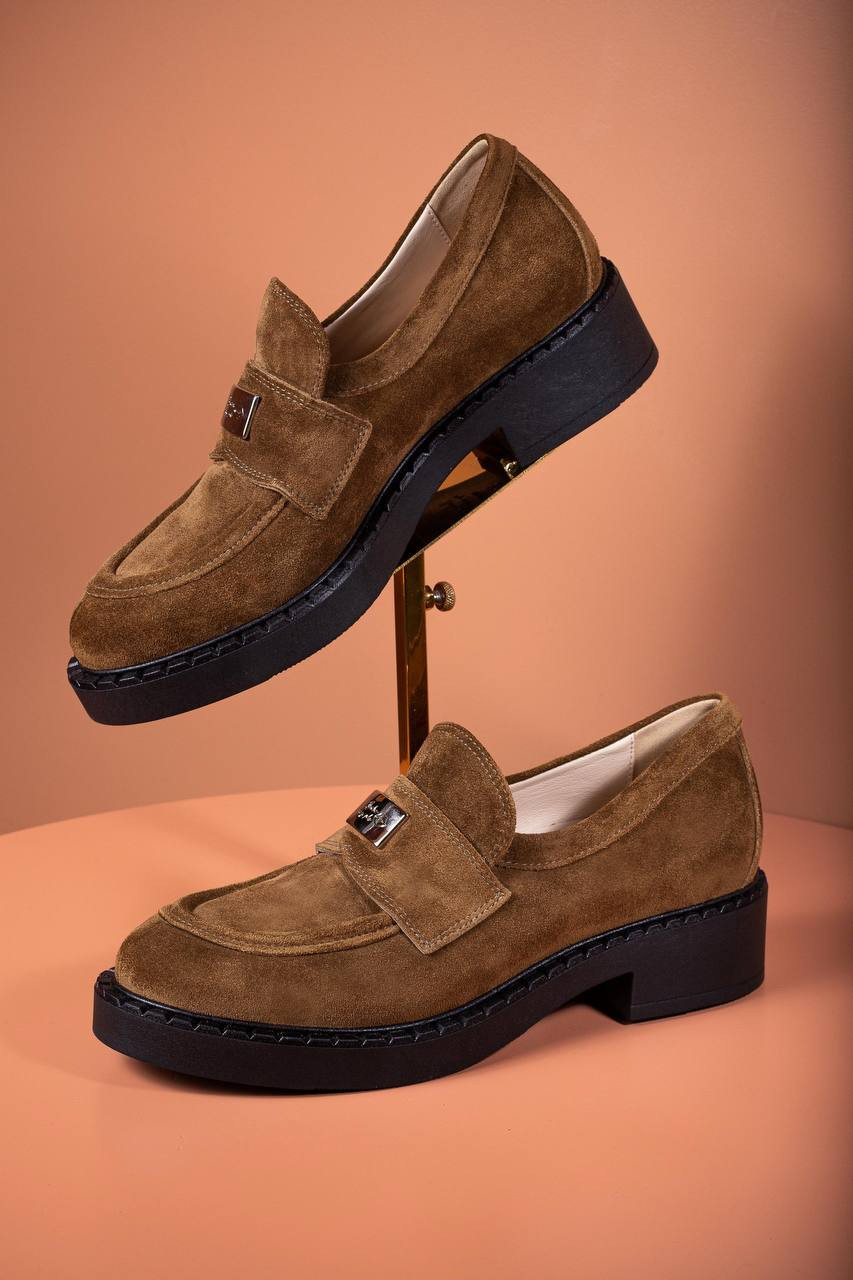 

Brown suede loafers with logo Babe Pay Pls