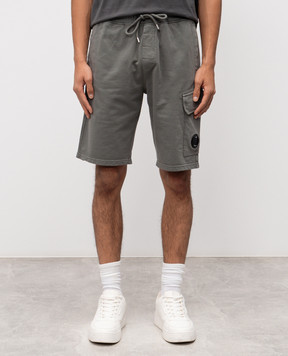 C.P. Company Grey cargo shorts with logo patch MSB704A002246G