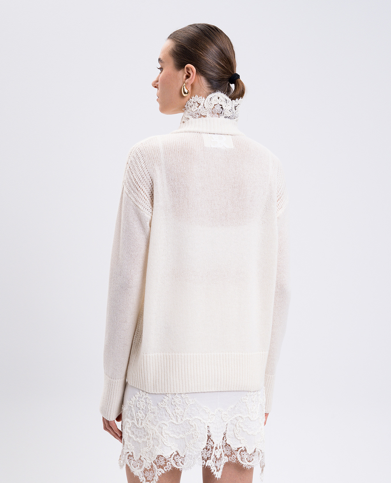

Beige cashmere cardigan with lace Ermanno Scervino
