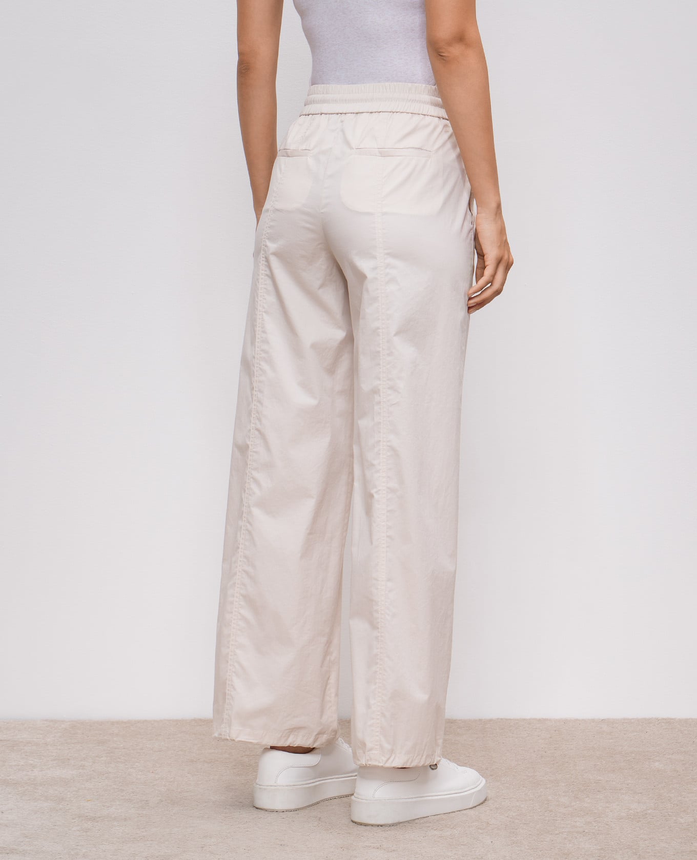 Beige pants with a logo Peserico 4