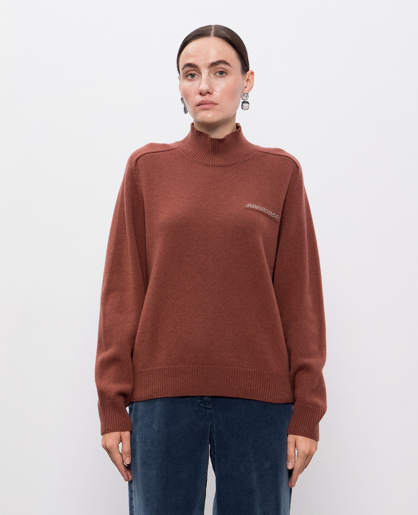 

Brown wool, silk and cashmere sweater with monil chain Peserico