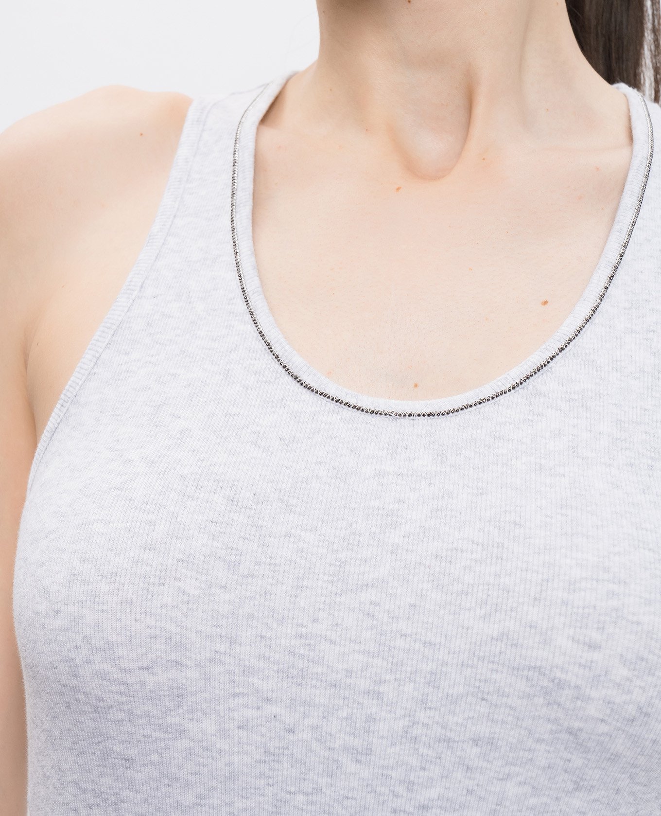 

Grey melange top with monil chain Peserico
