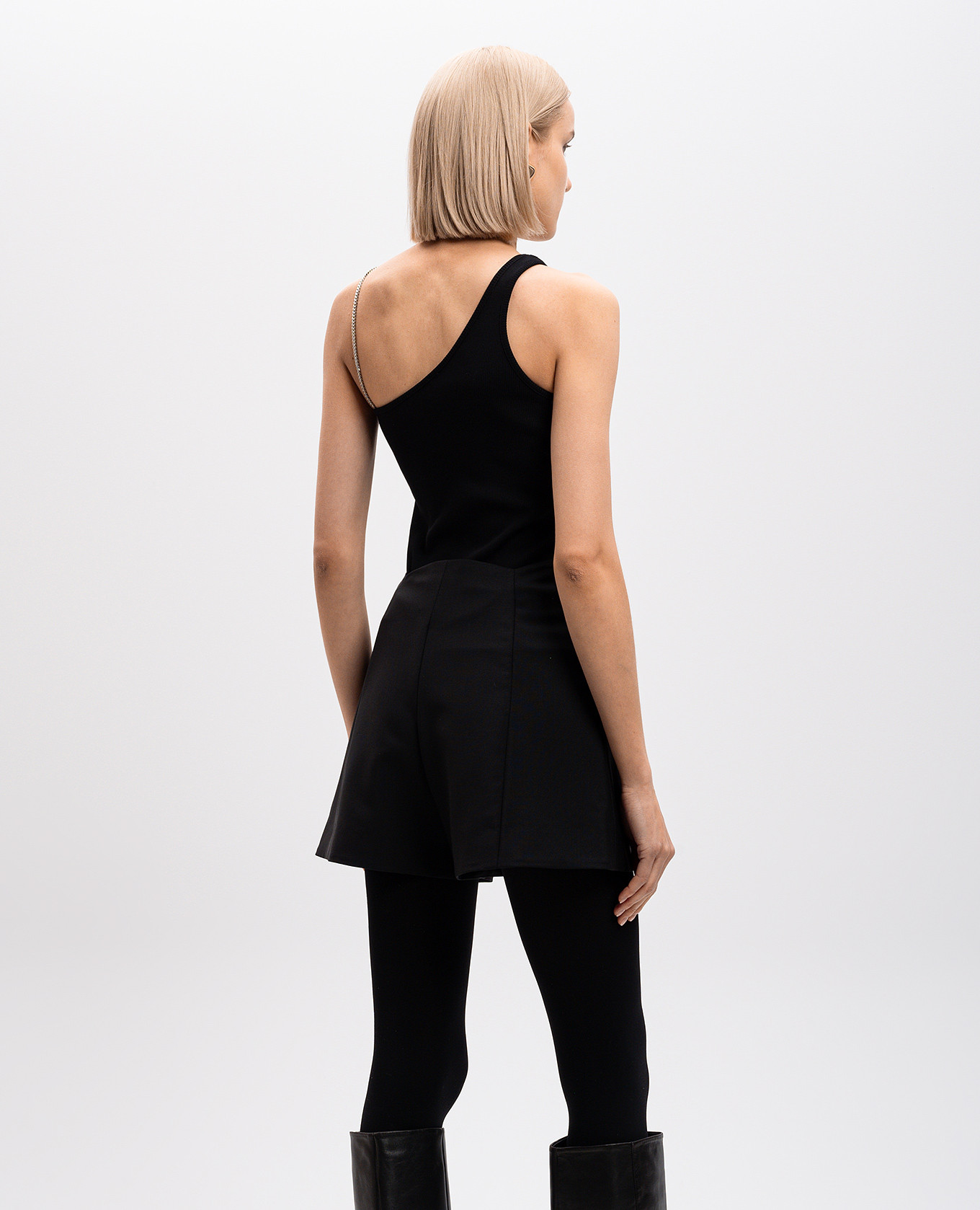 

Black asymmetric ribbed top with a chain Givenchy