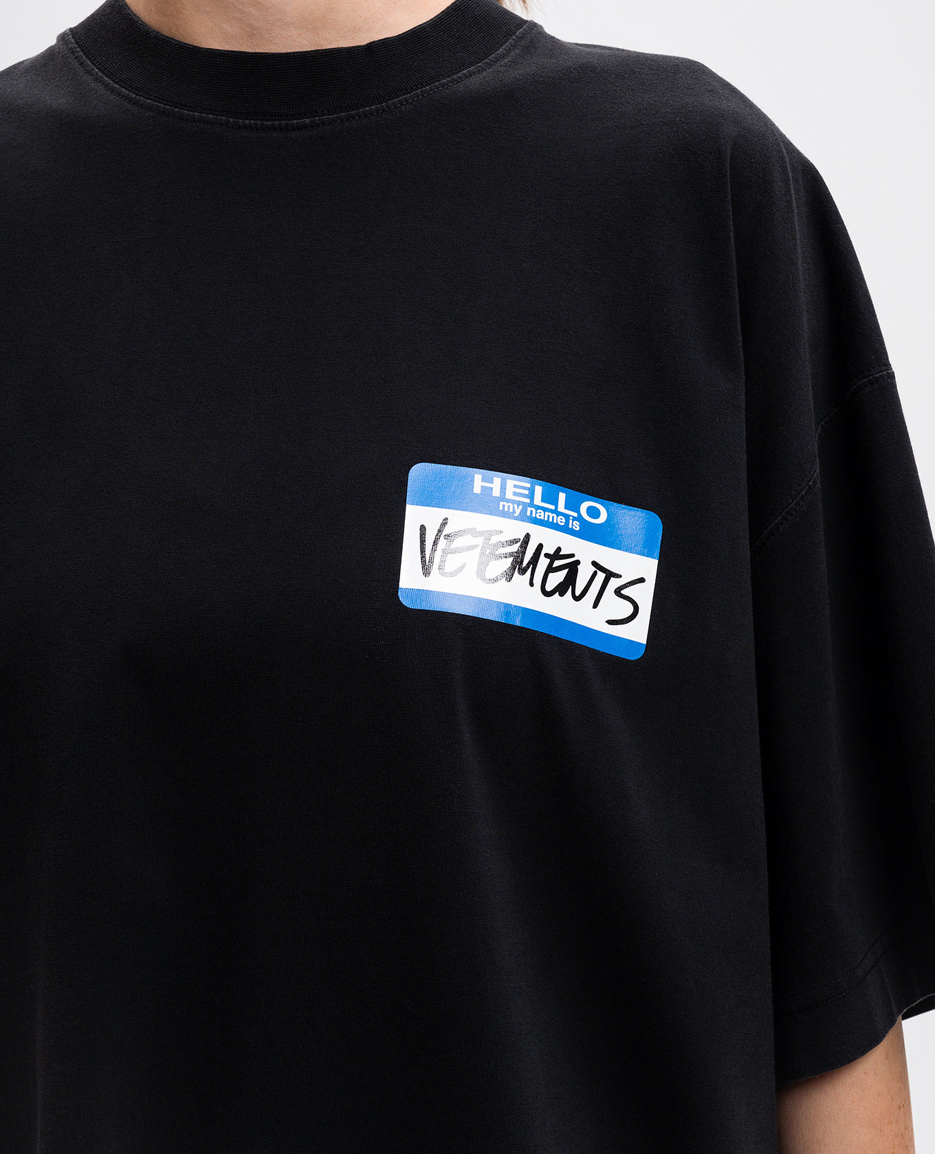 

Black t-shirt with logo print Vetements