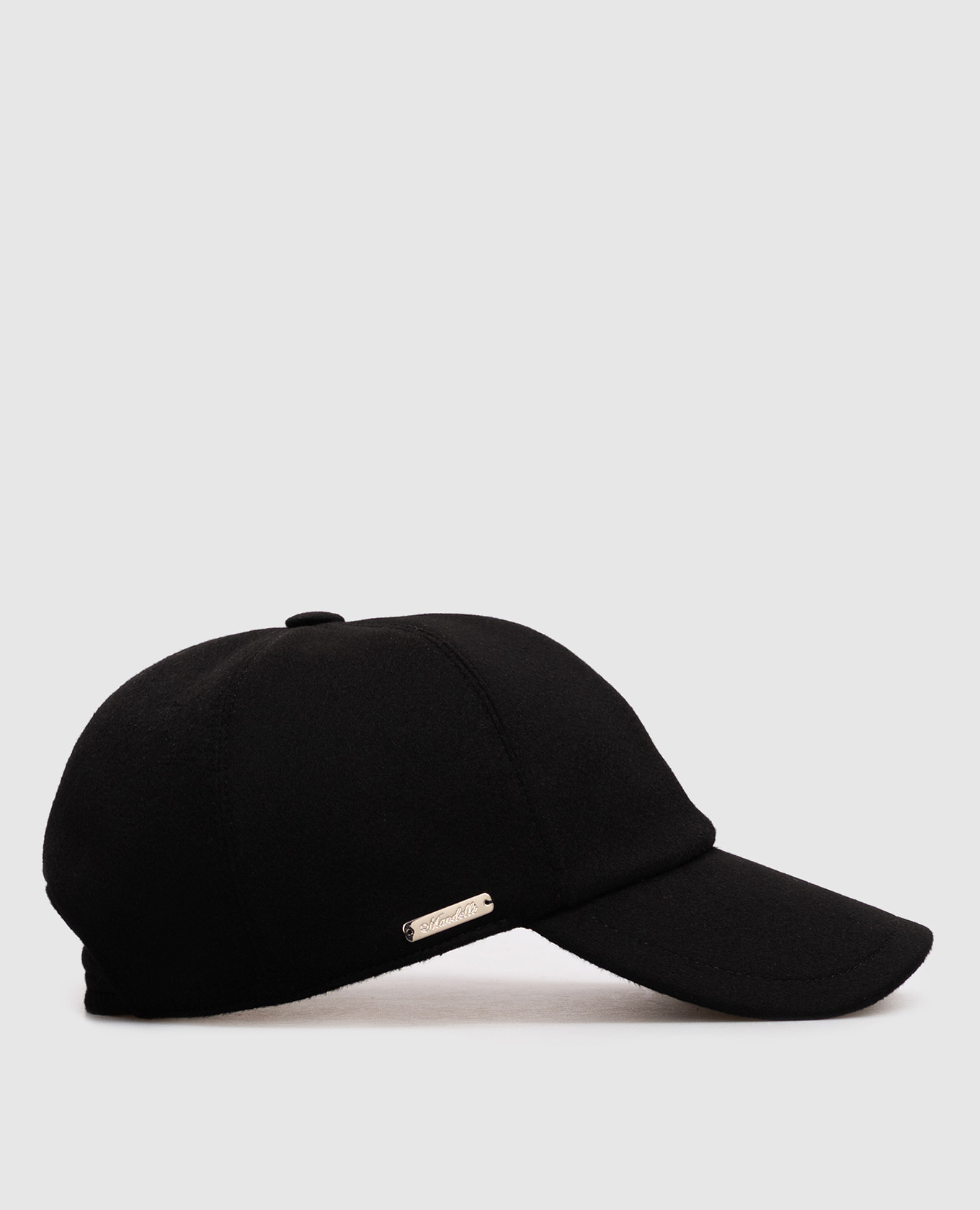 

Black cashmere cap Enrico Mandelli