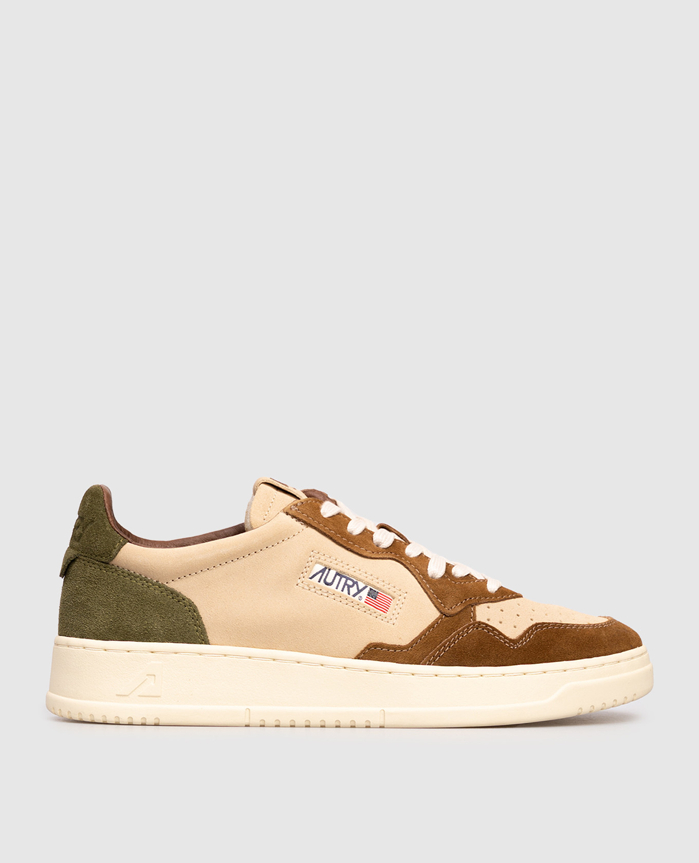 

Medalist beige suede sneakers AUTRY, Brown