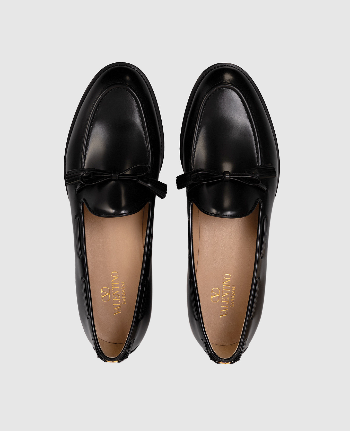 

Bowshire Black Leather Glossy Loafers Valentino
